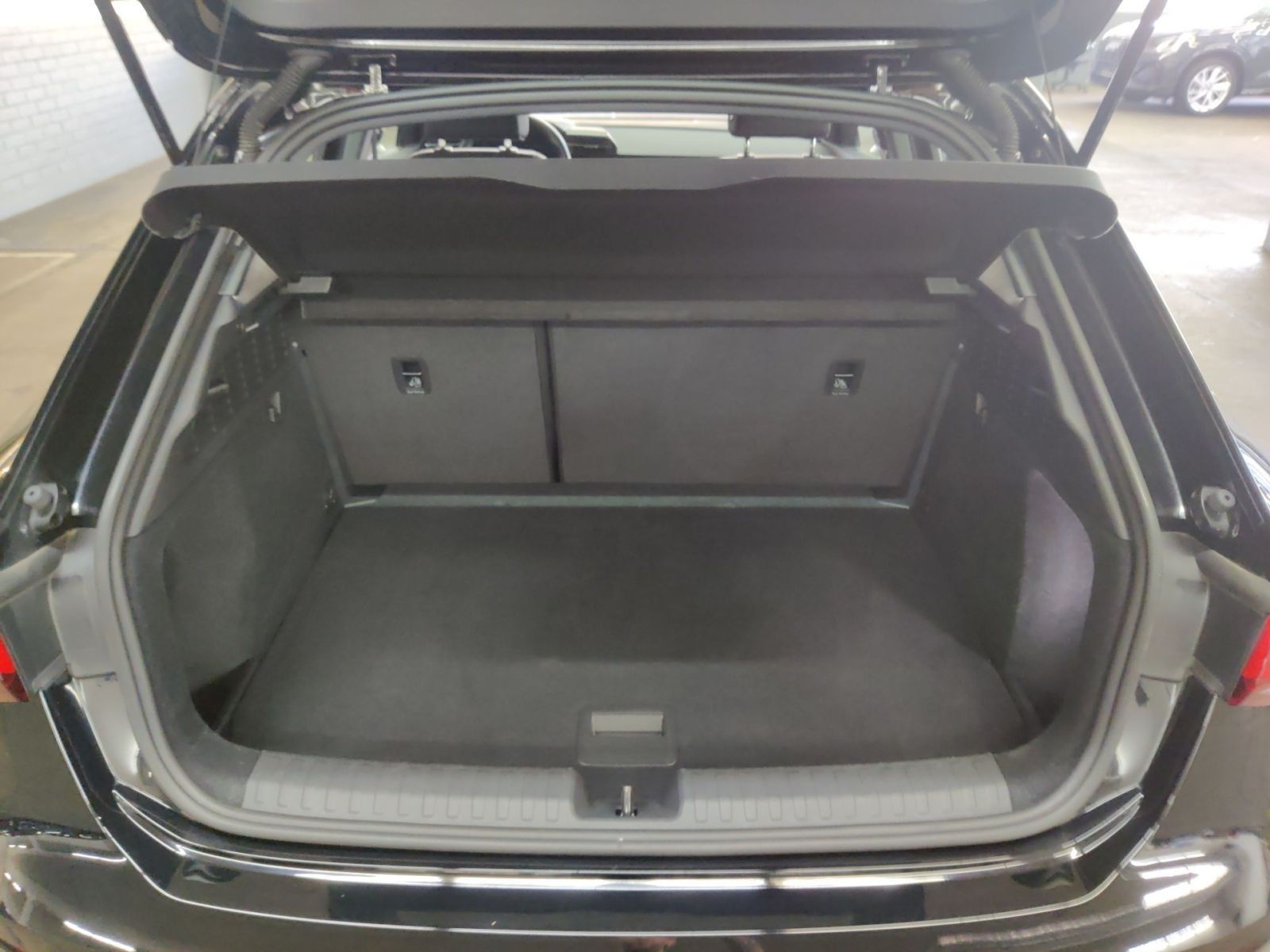 Audi A3 Sportback 40 TFSI e advanced - Samsaru's Car Outlet