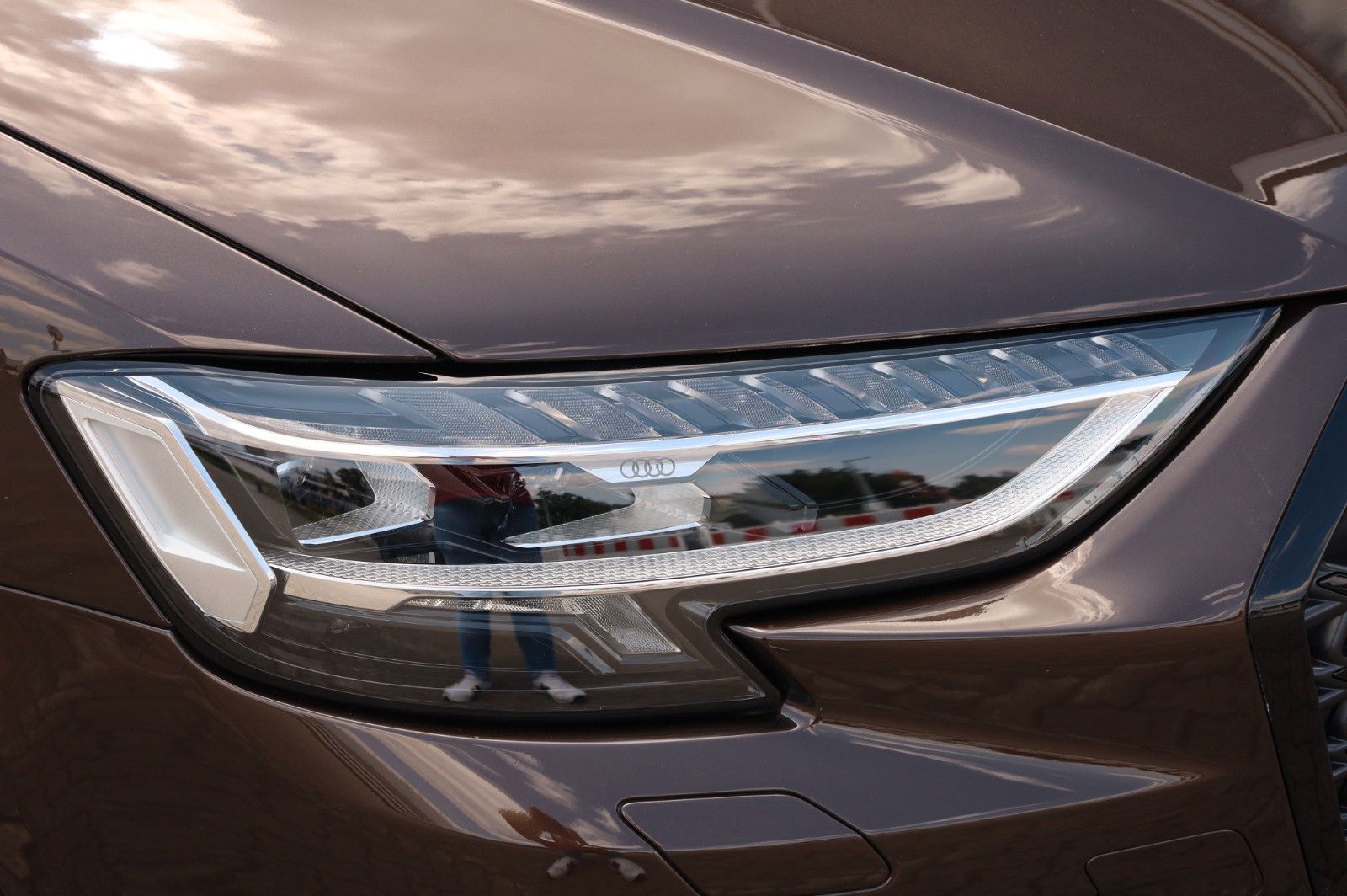 Audi A8 50 TDI Lang Exclusive - Samsaru's Car Outlet