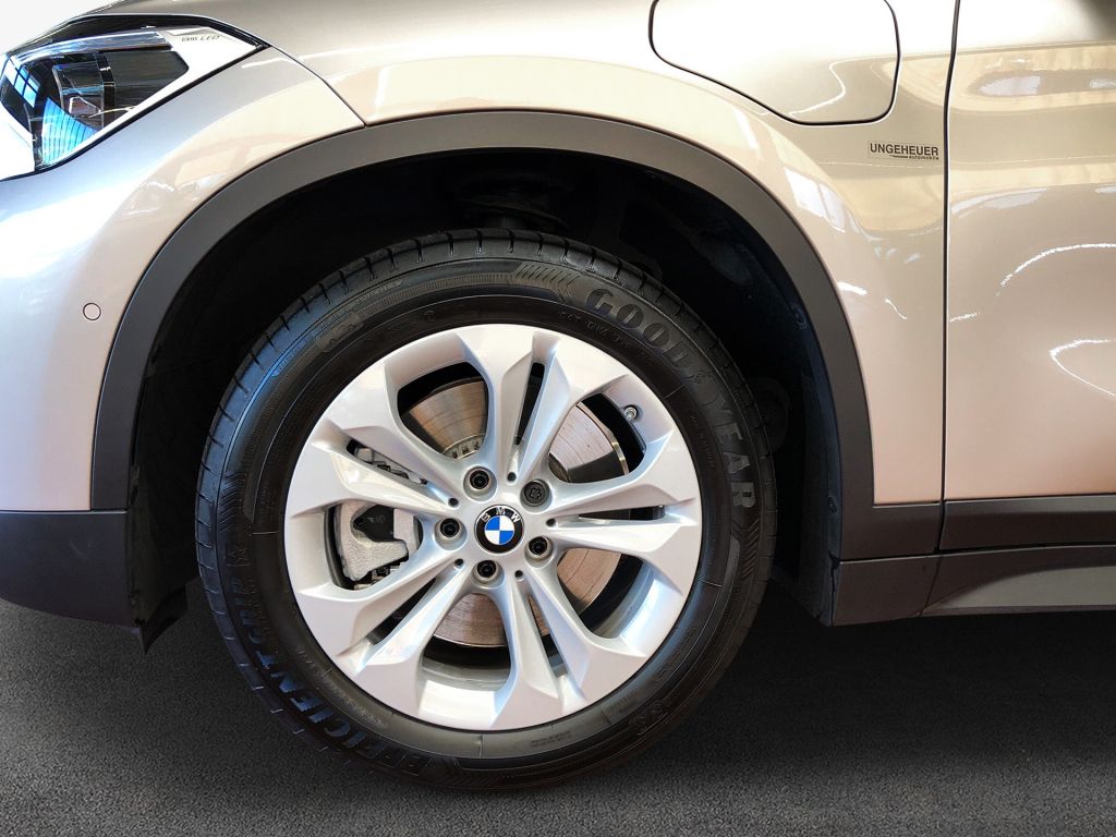 BMW X1 xDrive25e Advantage - Samsaru's Car Outlet