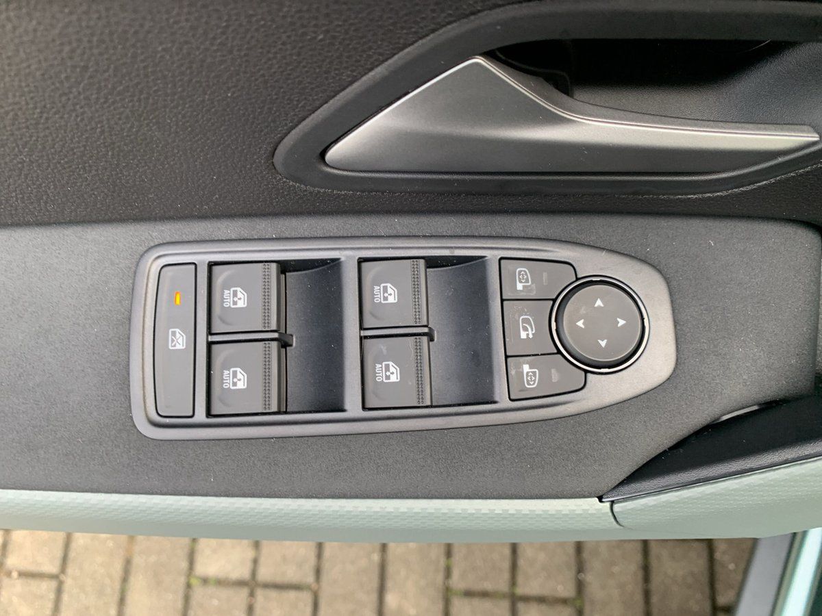 Dacia Duster EXTREME HYBRID 140 - Samsaru's Car Outlet