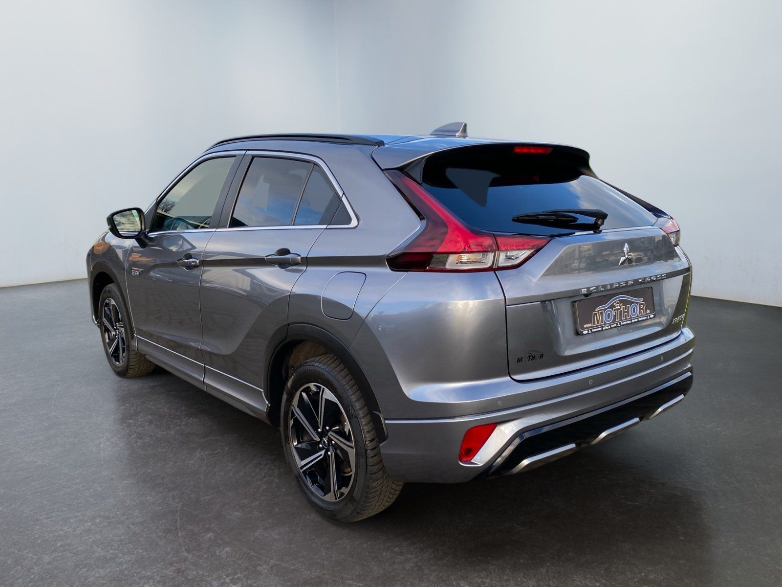 Mitsubishi Eclipse Cross Plus Select 2.4 PHEV ACC PDC