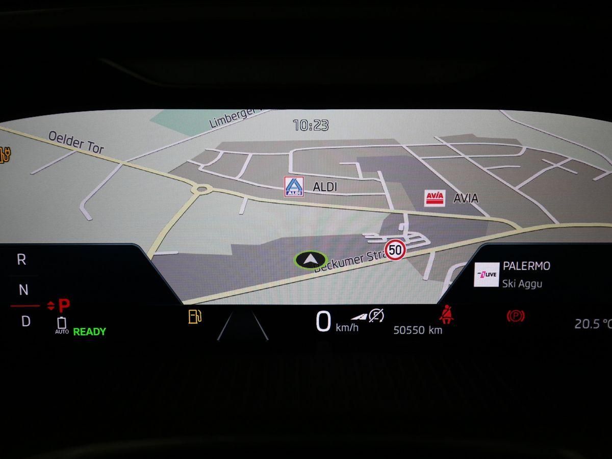 Skoda Octavia Combi Style iV - Samsaru's Car Outlet
