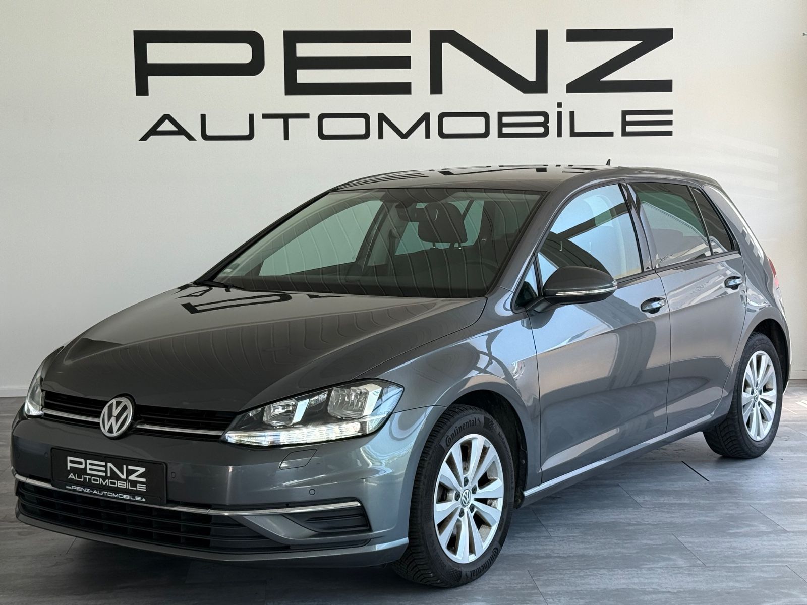 Volkswagen Golf VII Comfortline - Samsaru's Car Outlet
