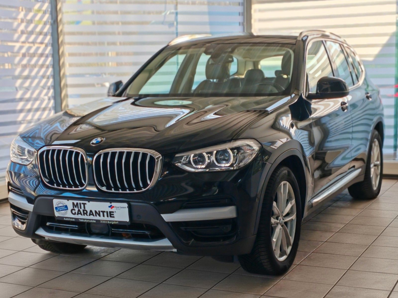 BMW X3 xD20d xLine KAM HUD PANO AHK LEDER