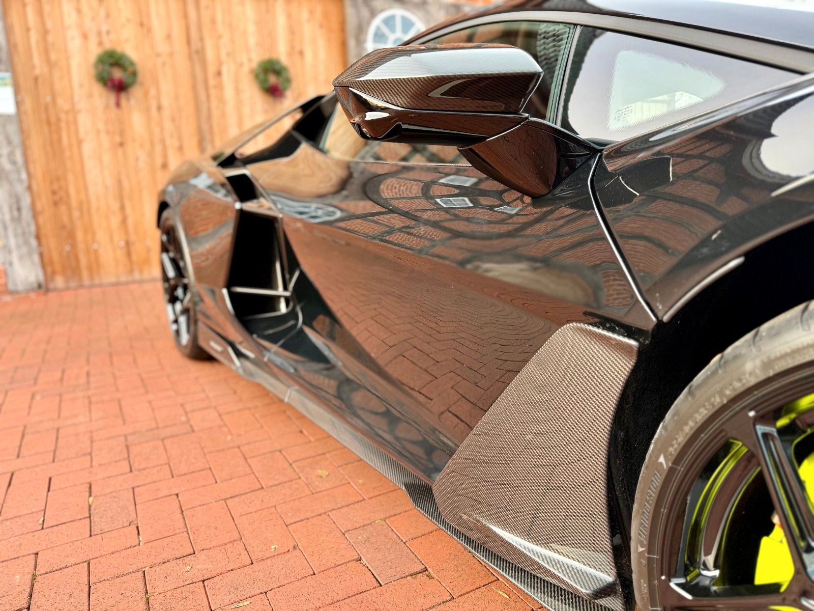 Lamborghini Revuelto V12 MY26/Carbon/PassengerDis/CorsaTex