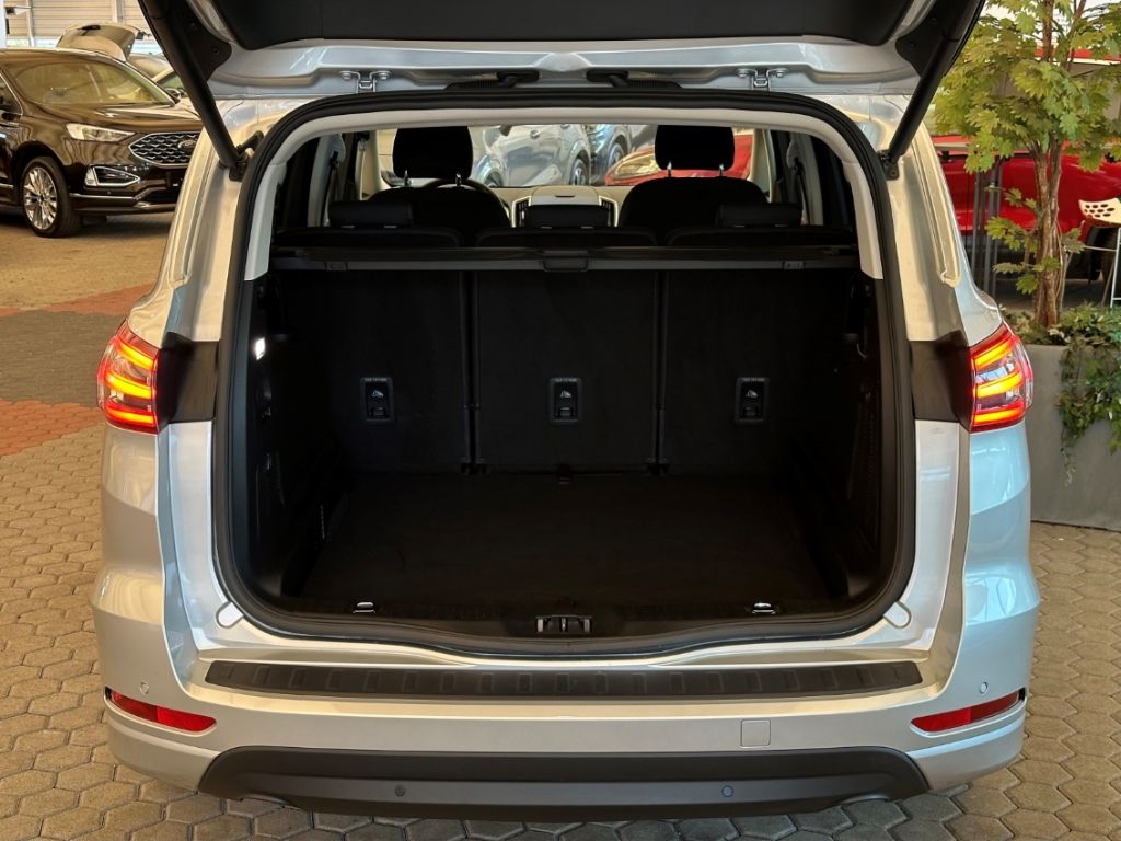 Ford S-Max Titanium+Automatik+Kamera+Key-Free+BLIS