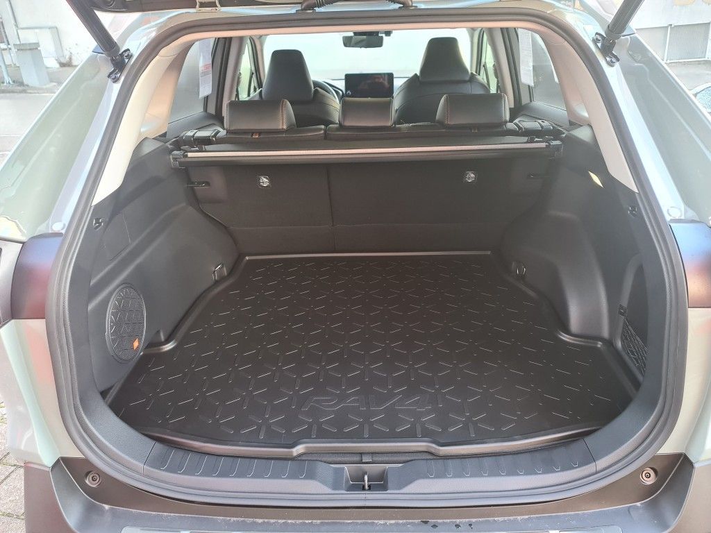 Toyota RAV 4 2.5 4x4 Hybrid Adventure - Samsaru's Car Outlet