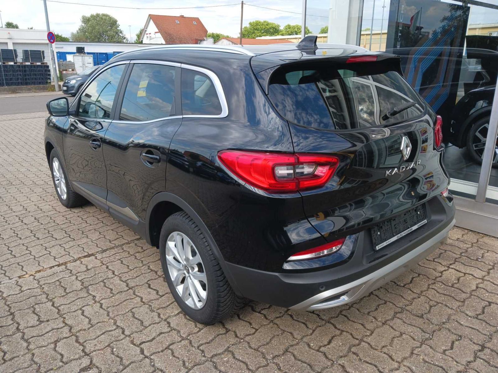 Renault Kadjar LIMITED - Samsaru's Car Outlet