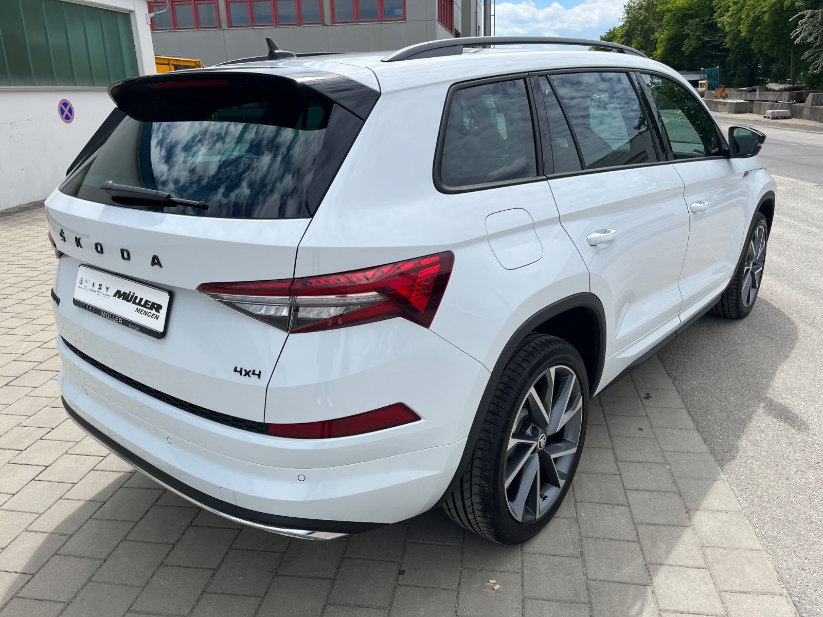 Skoda Kodiaq 2.0 TSI DSG 4X4 Sportline - Samsaru's Car Outlet