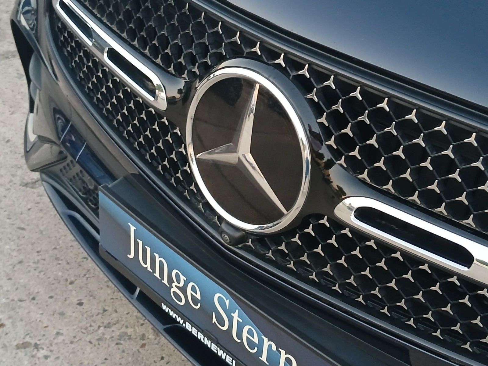Mercedes-Benz GLC300 AMG Coupe 4M_Pano_360_Sitzklima_Leder_LED