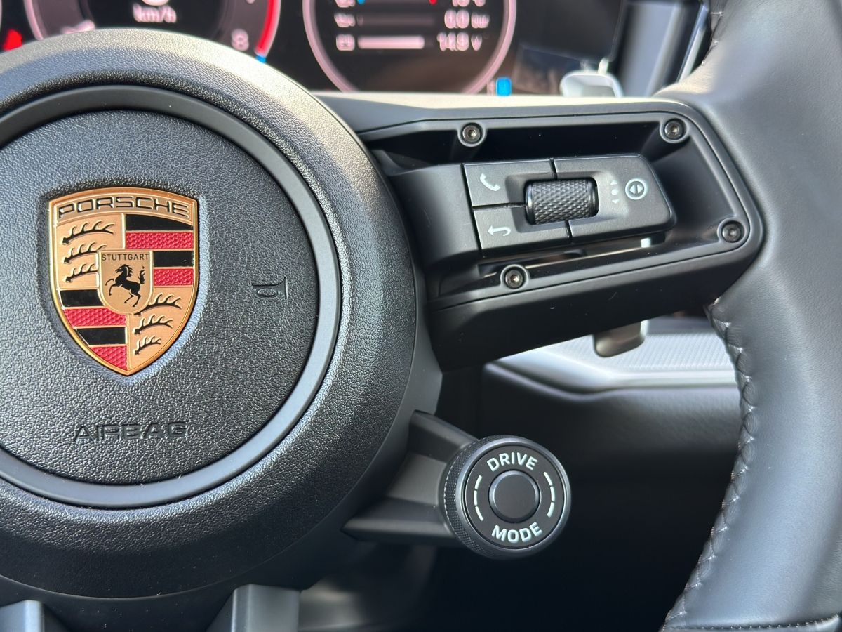 Porsche Cayenne E-Hybrid | Panorama | AHK | Luftfederung