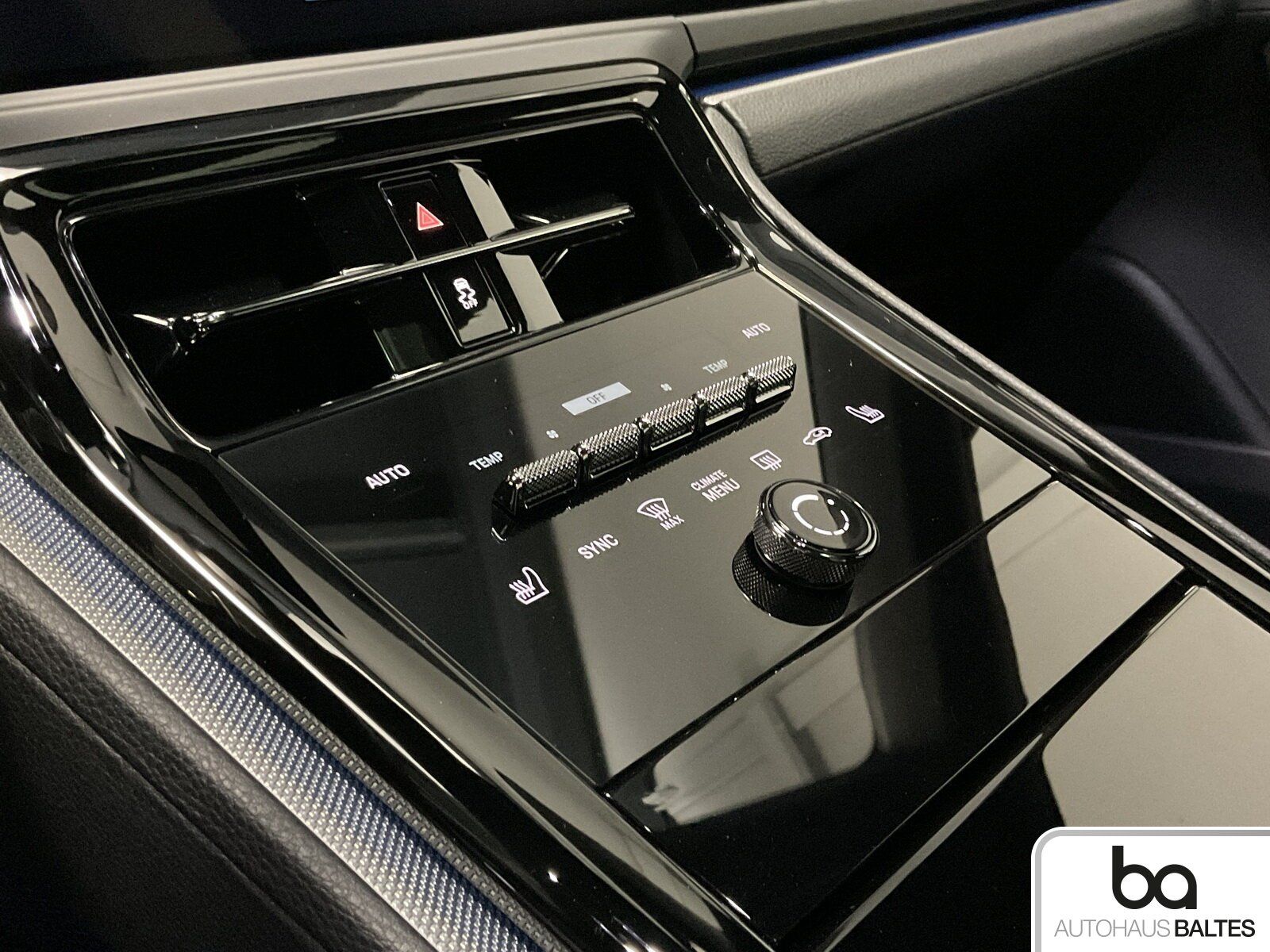 Porsche Panamera 4 Pano/Luft/Inno/4+1/Spur/BeiDis/AHK