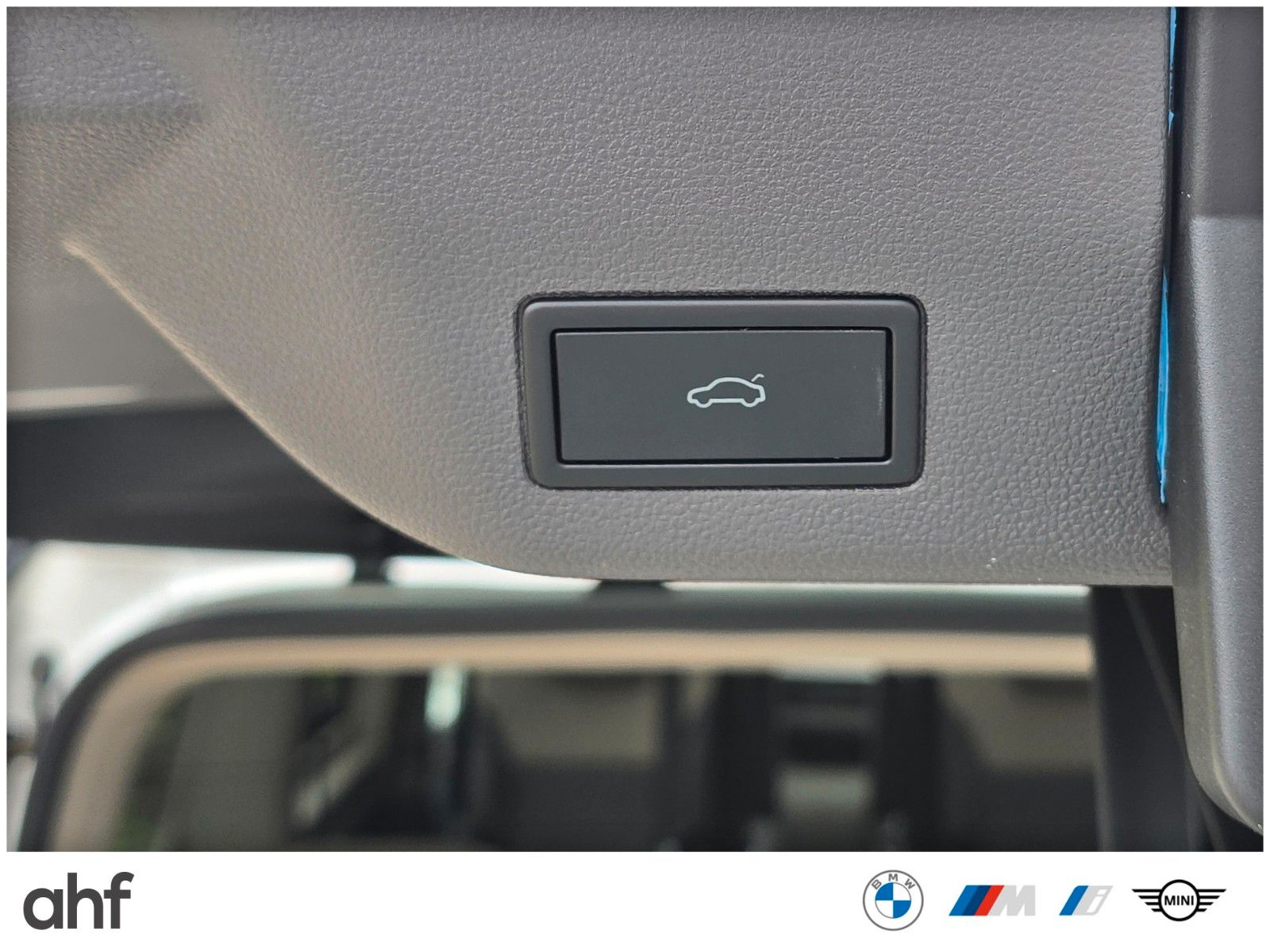 Volkswagen T7 Multivan EDITION LANG - Samsaru's Car Outlet