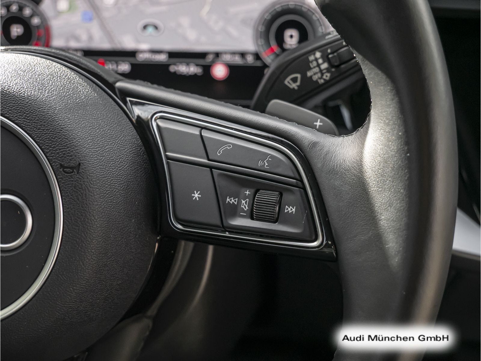 Audi A3 Limousine 30 TFSI S tronic advanced AHK/Virtu