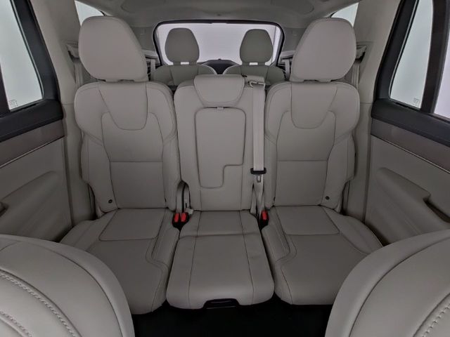 Volvo XC90 Ultra Dark T8 22''LM Luftf. Pano AHK B&W Ak