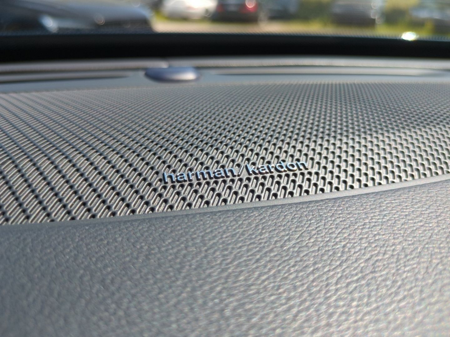 Volvo XC90 B5 AWD R Design HUD AHK Navi 360° AHK Stand