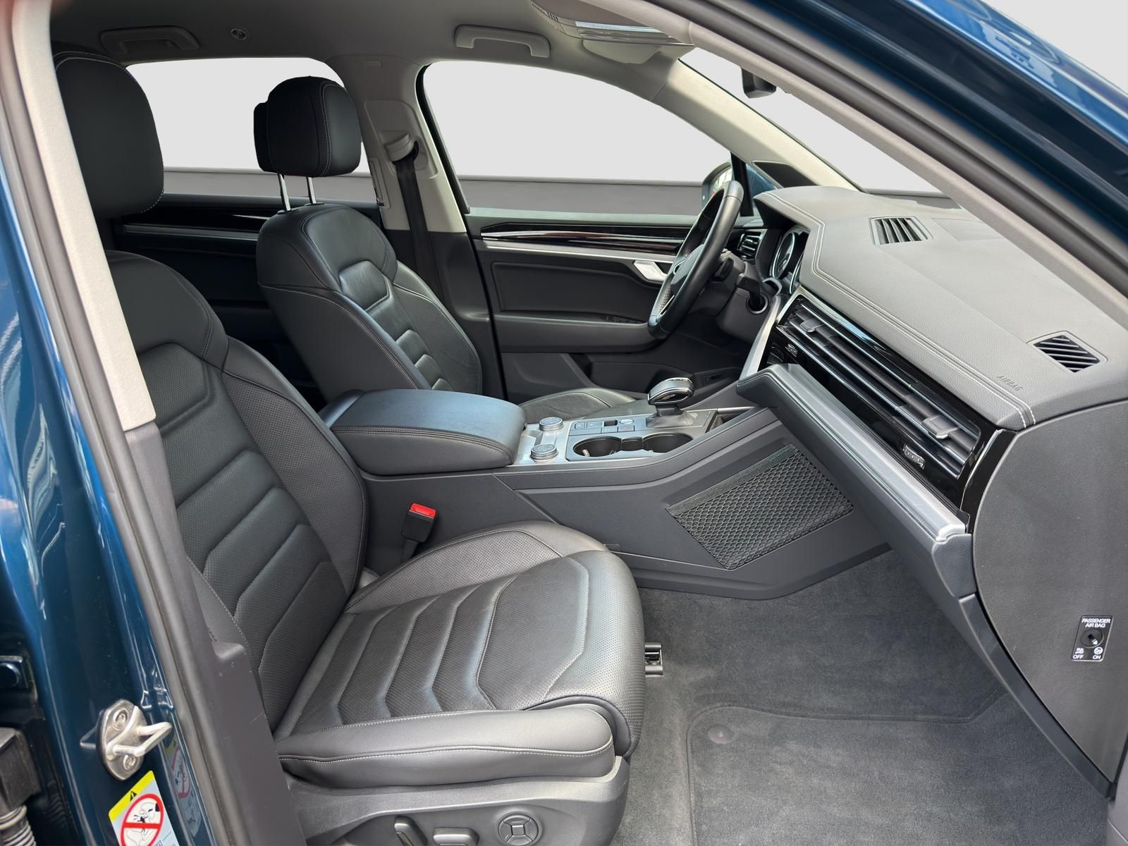 Volkswagen Touareg 3.0 TDI Elegance DSG 4M AHK STHZ ACC ARE