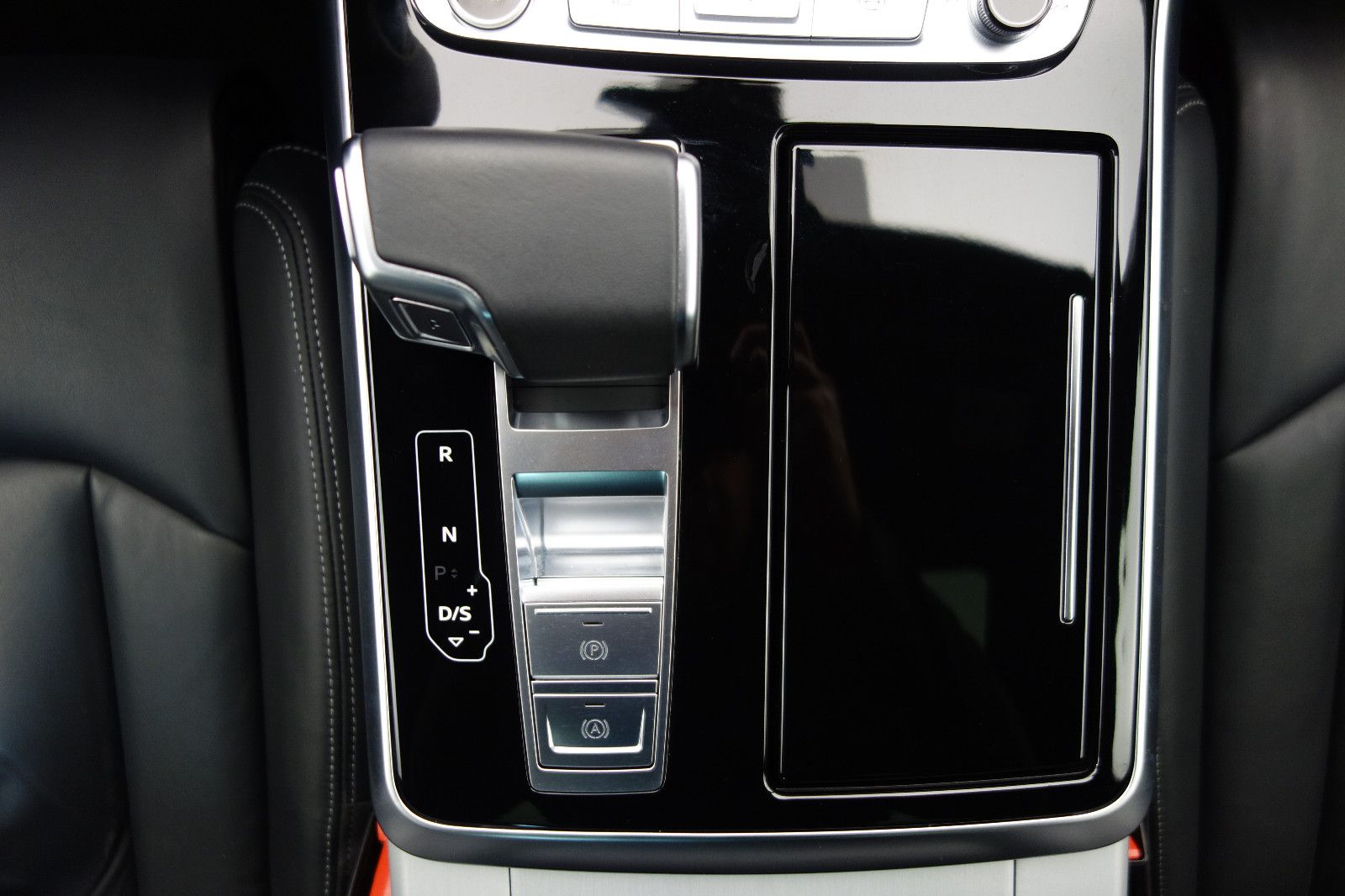 Audi Q7 50 TDI quattro S LINE BLACK+360°+PDACH+7SITZE