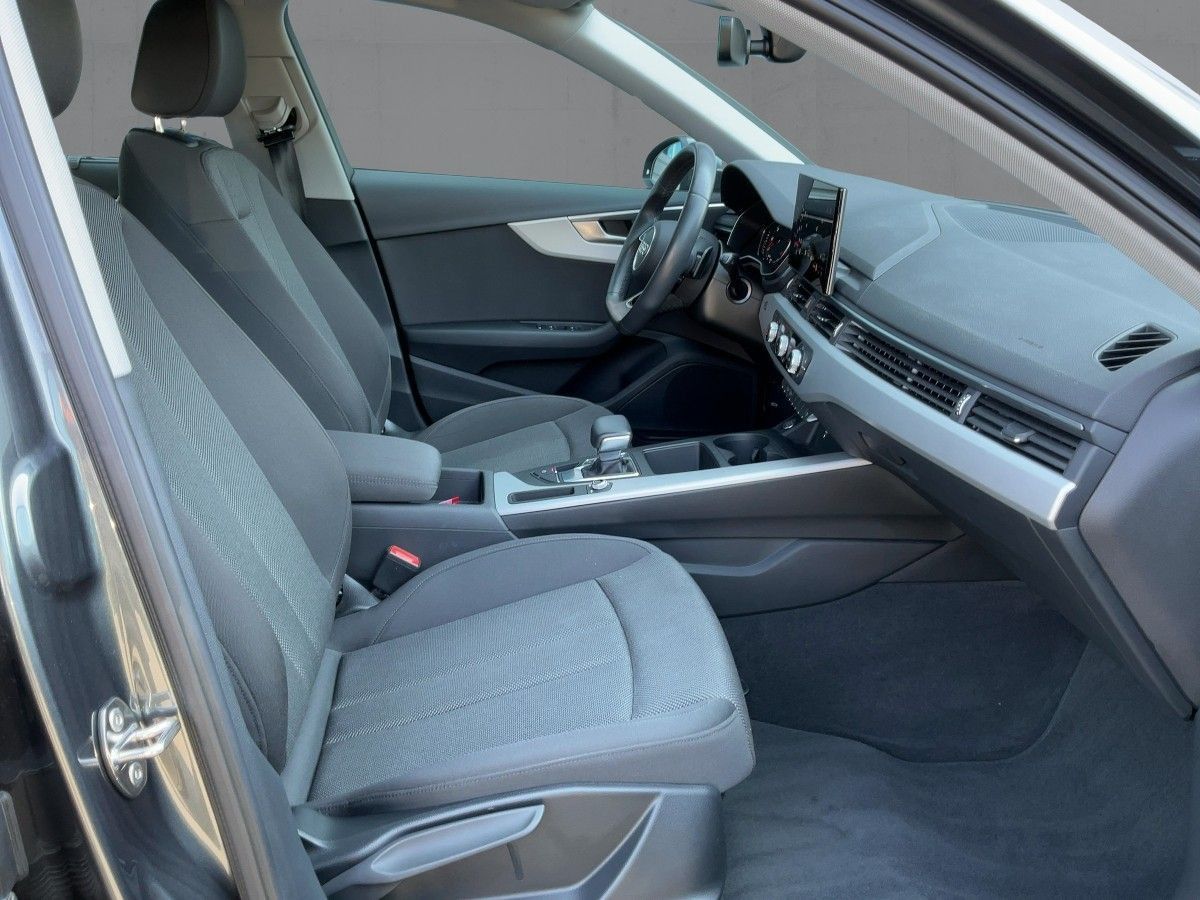 Audi A4 Avant 35 TFSI S-TR S-LINE - Samsaru's Car Outlet