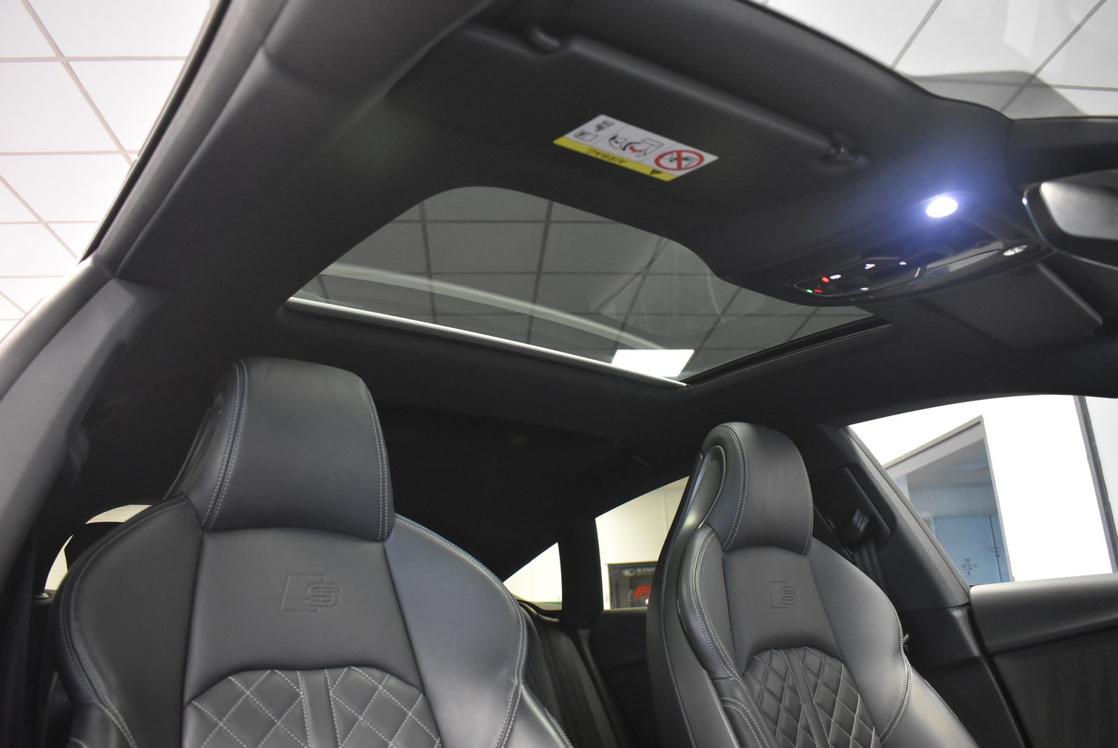 Audi A5 40 TDI Quattro S-line Competit Navi Panor AHK