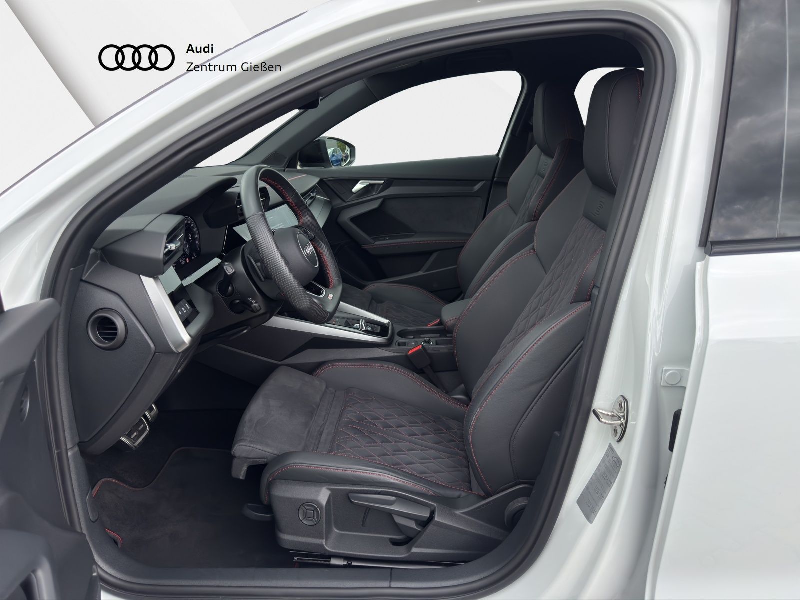 Audi A3 Sportback 45 TFSI e S line Black - Samsaru's Car Outlet