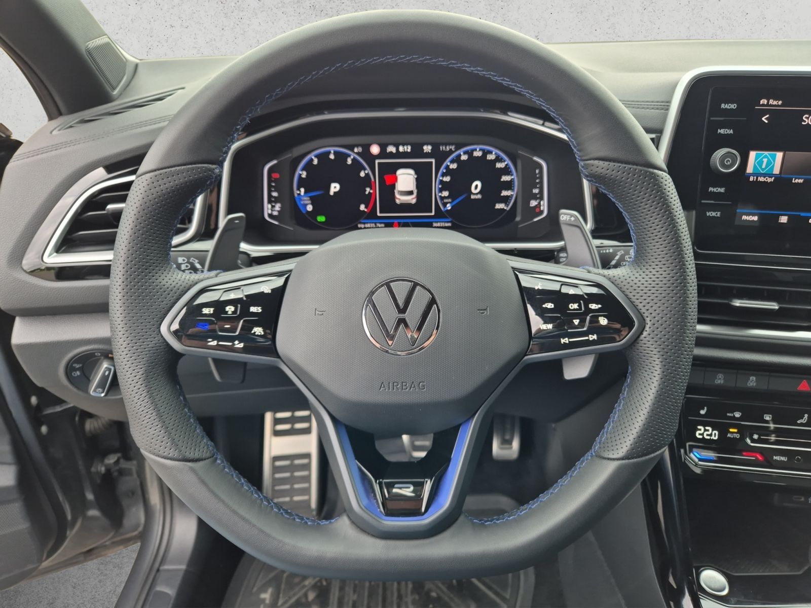 Volkswagen T-Roc R 2.0 TSI DSG 4M - Samsaru's Car Outlet