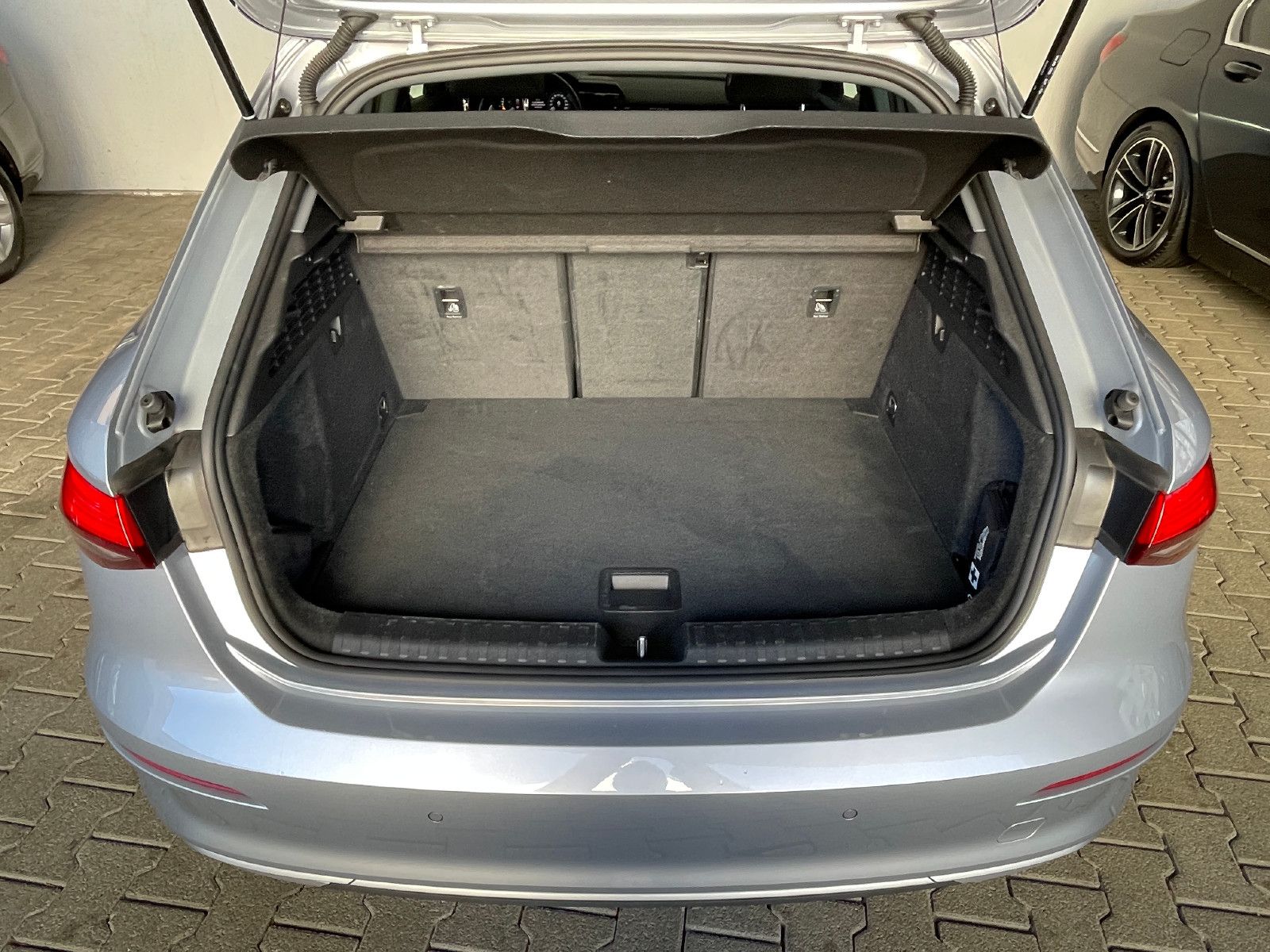 Audi A3 Sportback 2.0 35 TDI advanced*Navi*Led*Aps*