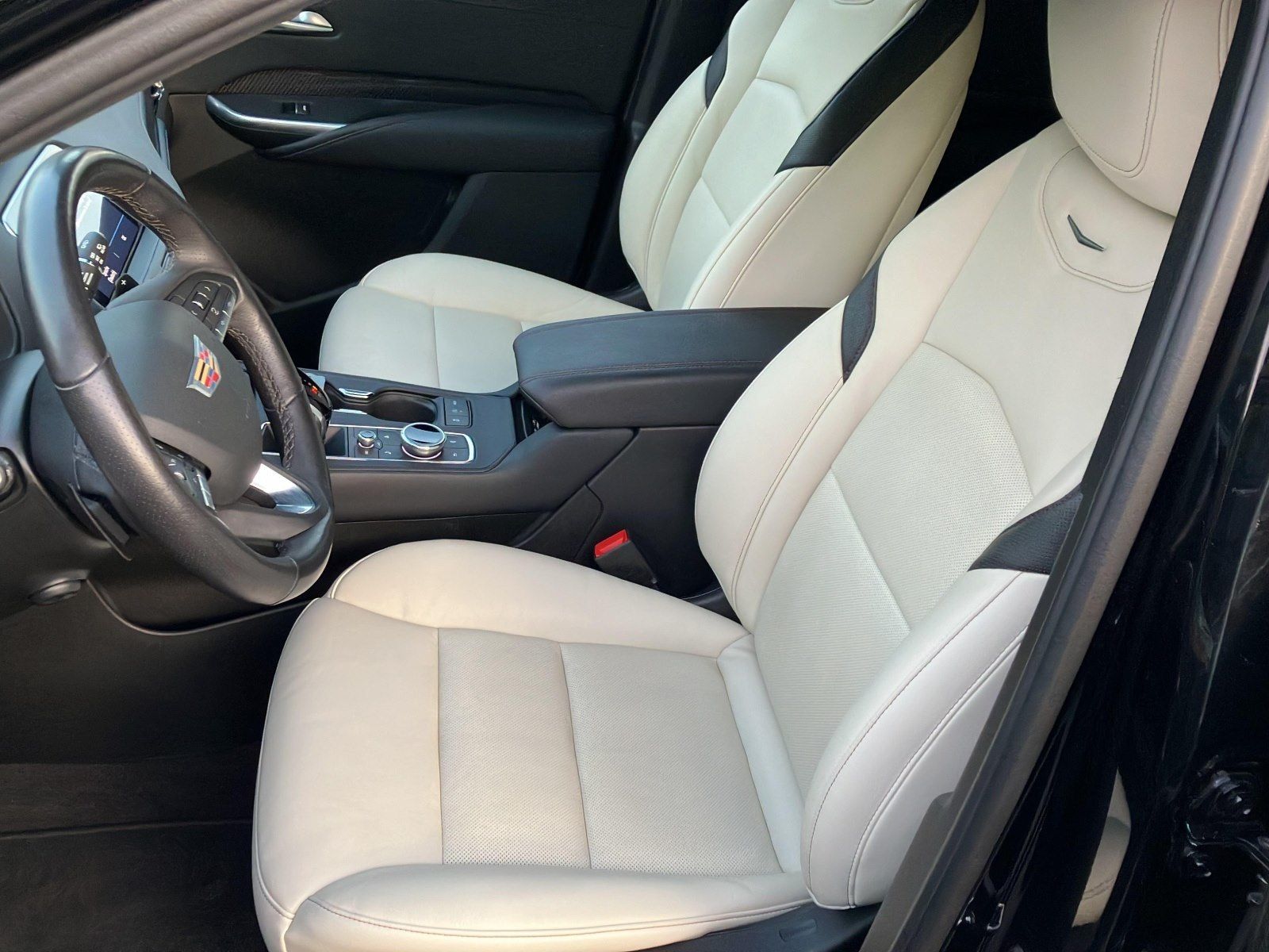 Cadillac XT4 2.0 Sport AWD Panor.Dach+Bose+Navi