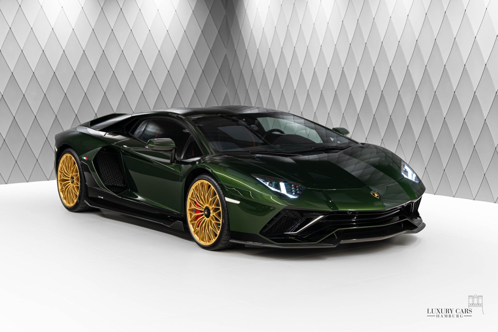 Lamborghini Aventador Ultimae - Samsaru's Car Outlet