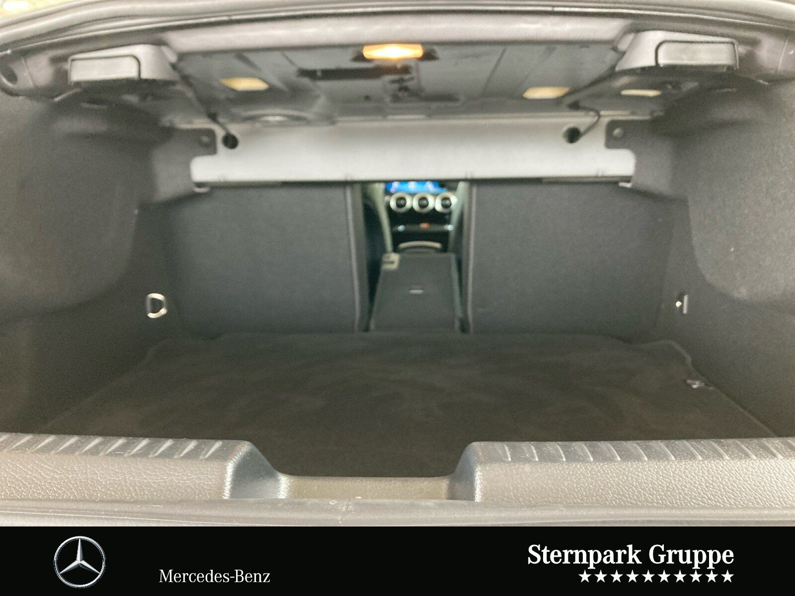 Mercedes-Benz CLA 180 Progressive - Samsaru's Car Outlet