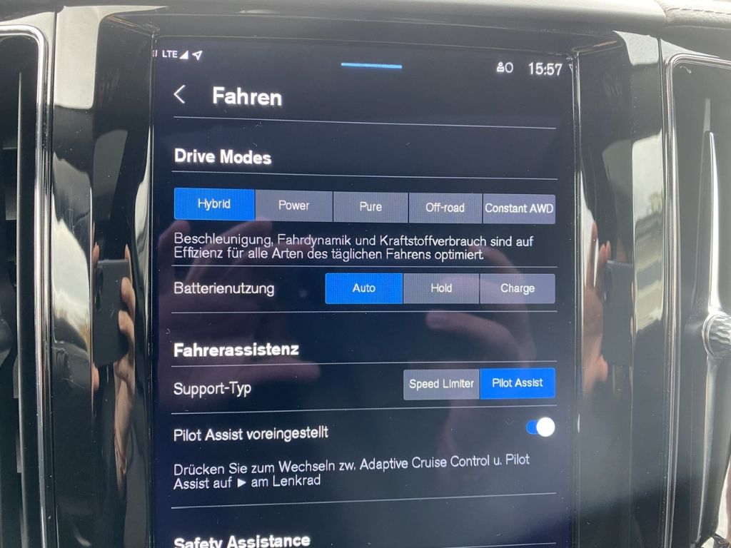 Volvo XC60 R-Design T6 AWD Recharge Plug-In Hybrid AWD