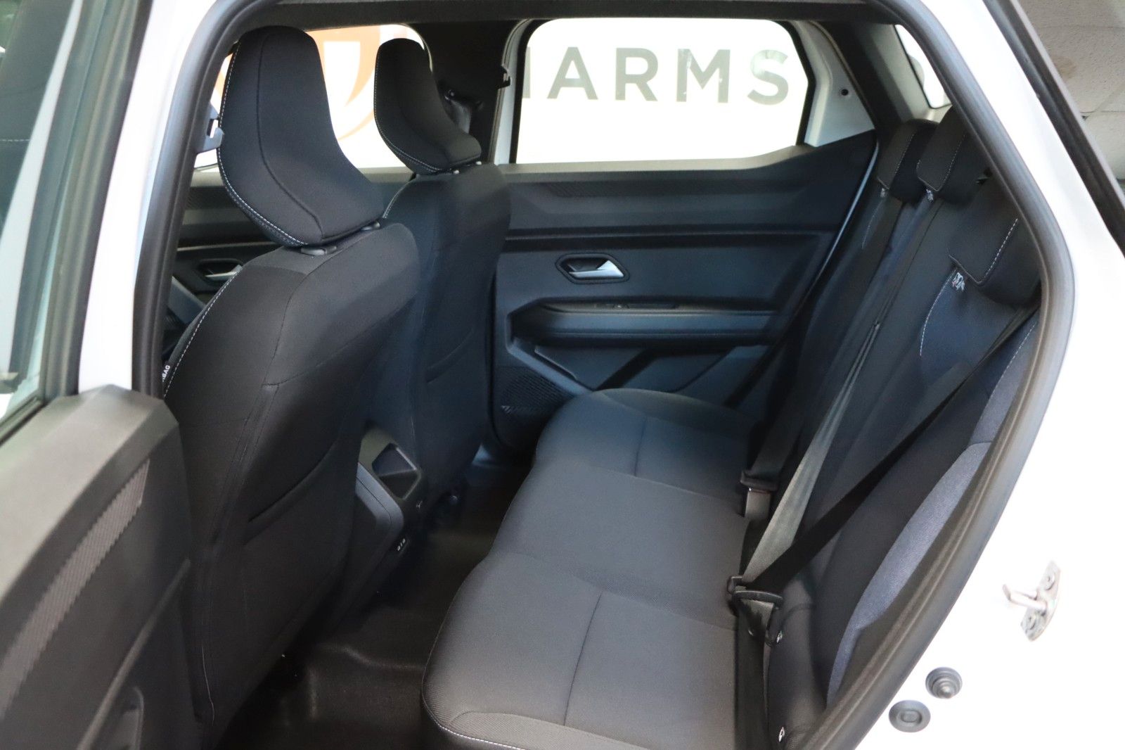 Dacia Duster III TCe 130 Expression 4x4 - Samsaru's Car Outlet