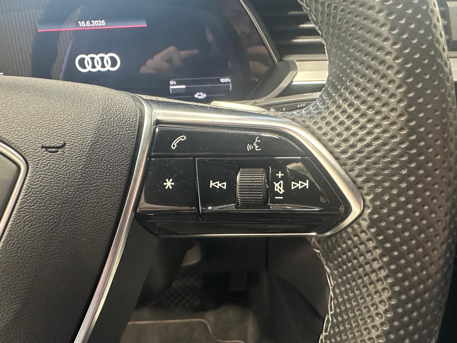Audi e-tron 55 quattro S line 95kWh UPE:120T€|Sportsi