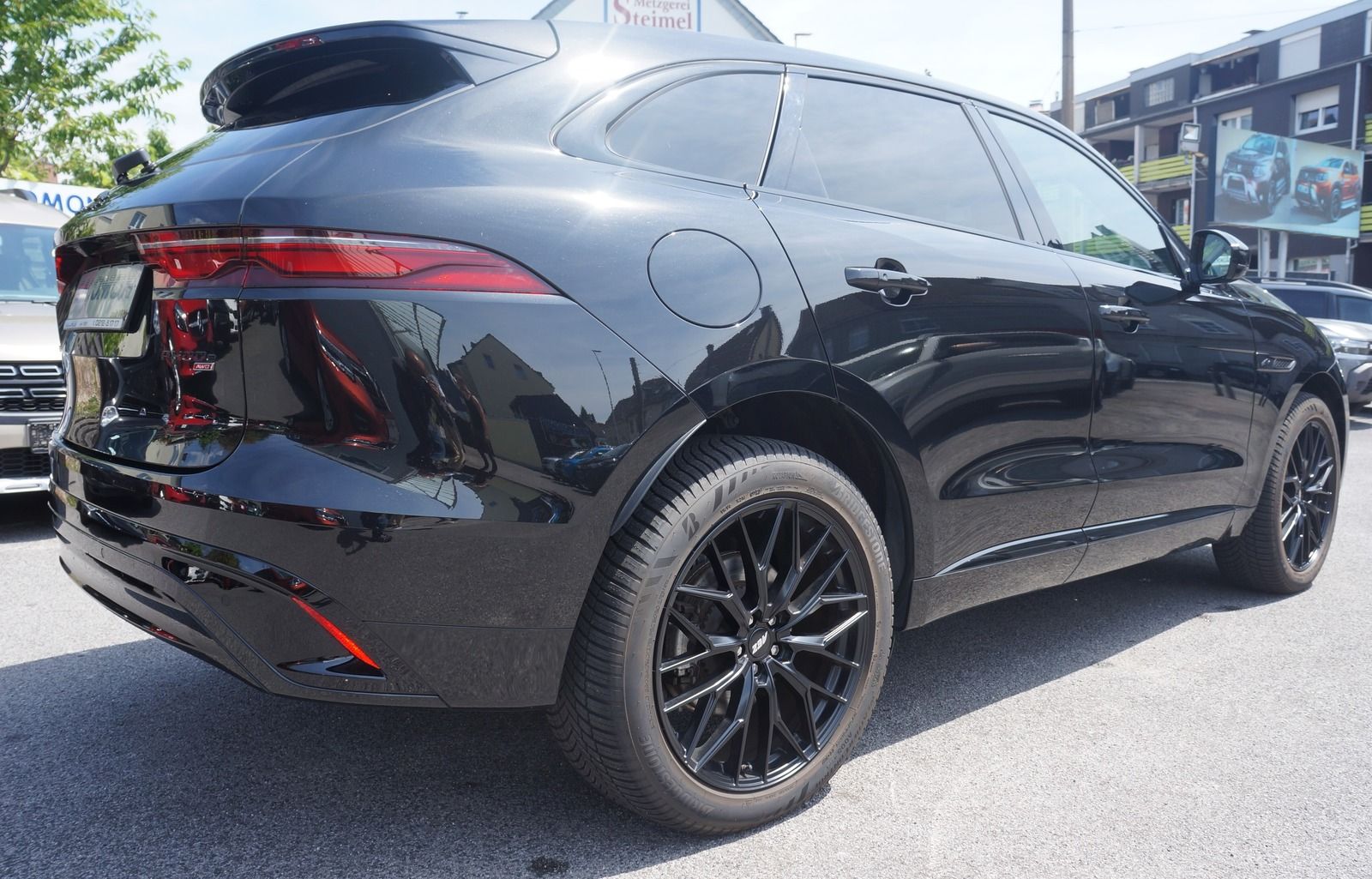 Jaguar F-PACE P400e R-DynamicS AWD Plug-In Hybrid 21Zol