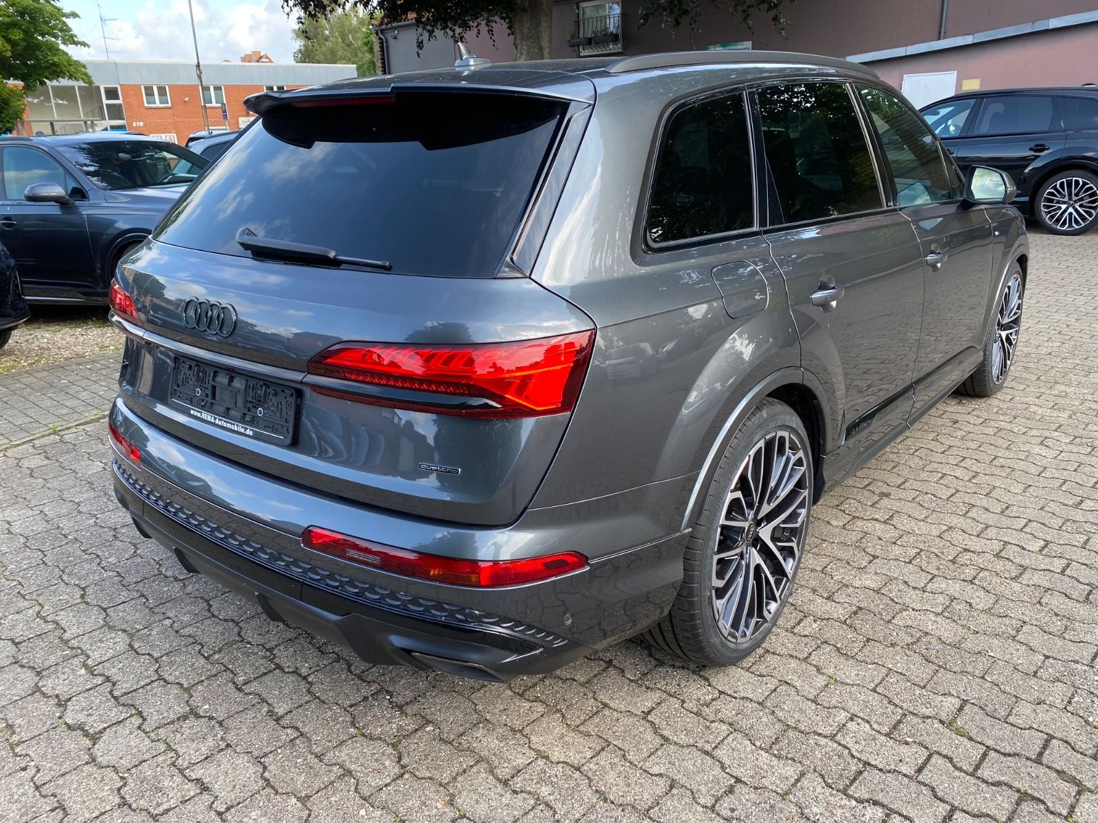 Audi Q7 50 TDI S line 7 Si  Panorama Allradlenkung 22