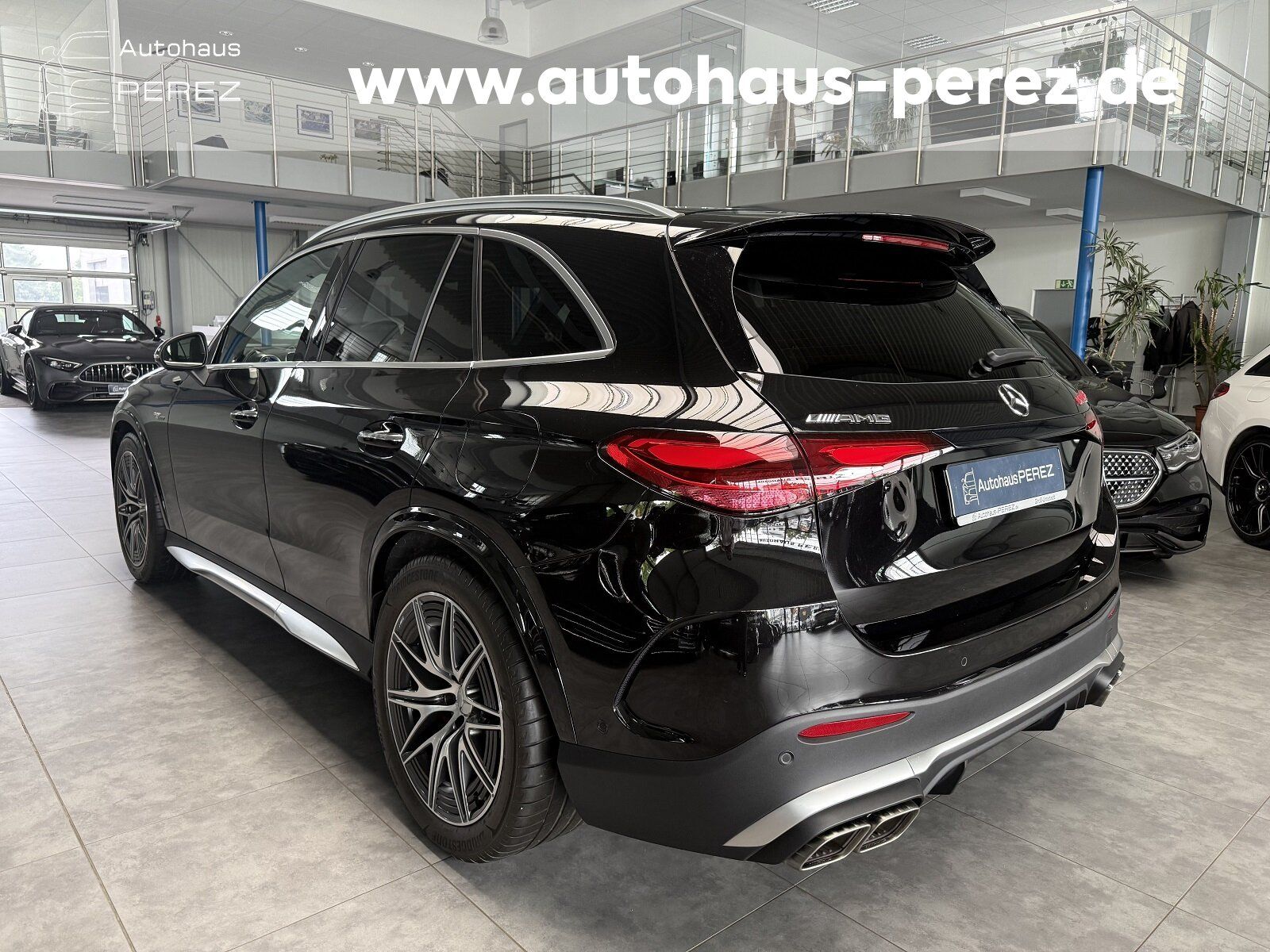 Mercedes-Benz GLC 63 AMG S E PERF 4M PREMIUM+ DISTR- AHK-HUD !