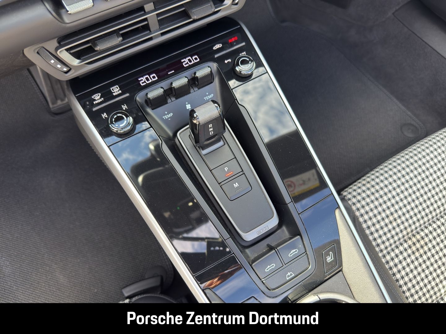 Porsche 992 911 Carrera 4S Cabriolet Hinterachslenkung