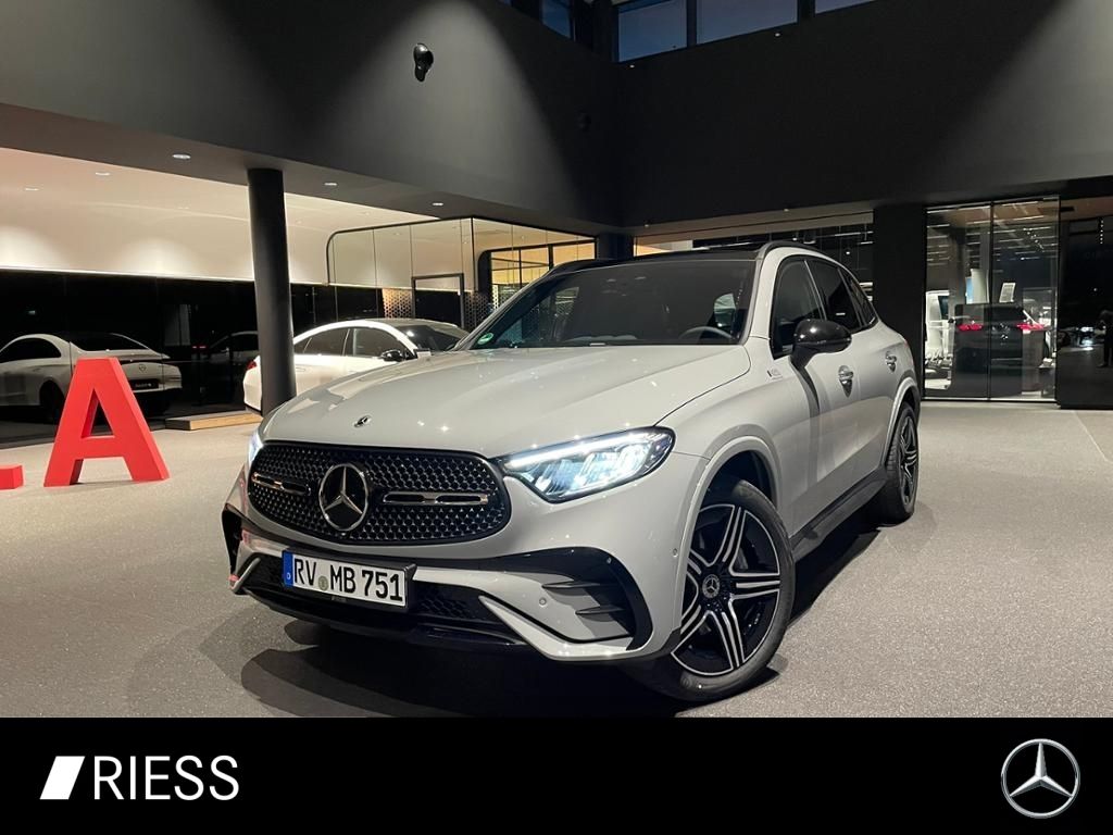 Mercedes-Benz GLC 300 d 4M AMG+PANO+AHK+STDHZG+DISTR+HUD+KEYL+