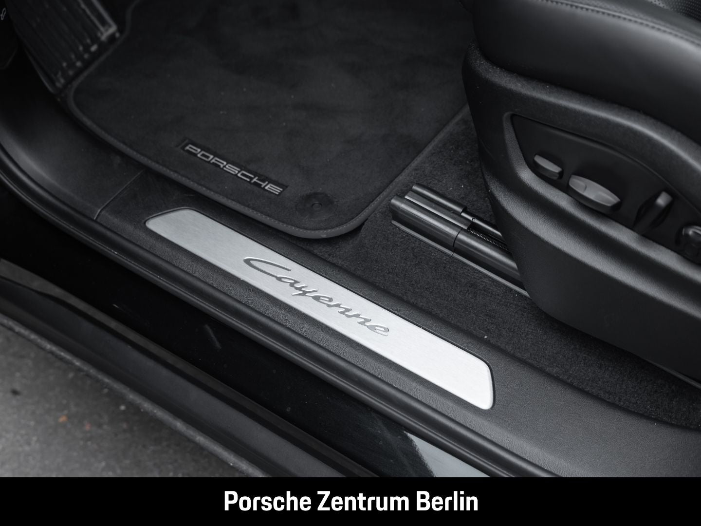 Porsche Cayenne Sportabgasanlage BOSE LED-Matrix 21-Zoll