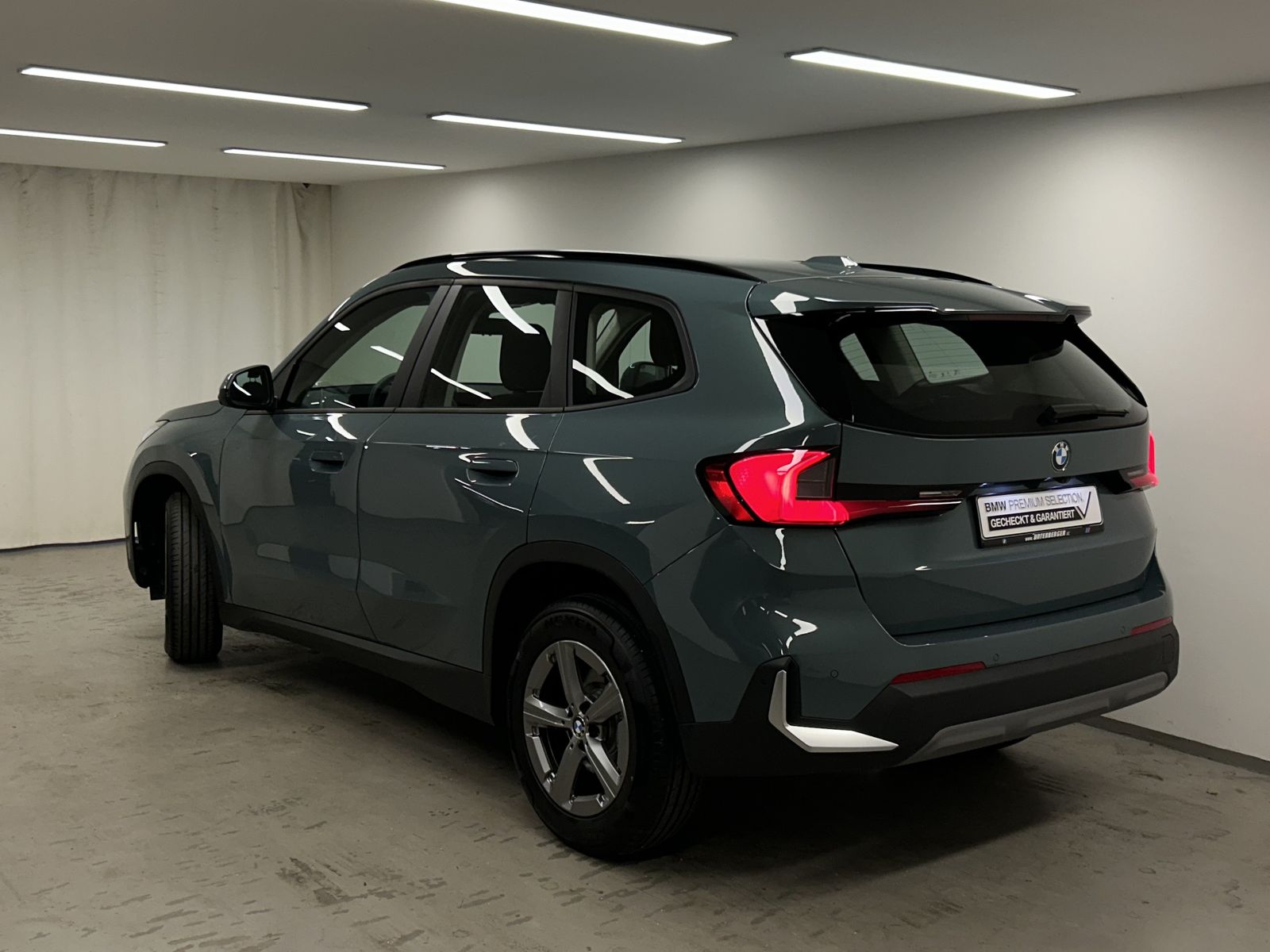 BMW X1 xDrive20d PA. Plus - Samsaru's Car Outlet