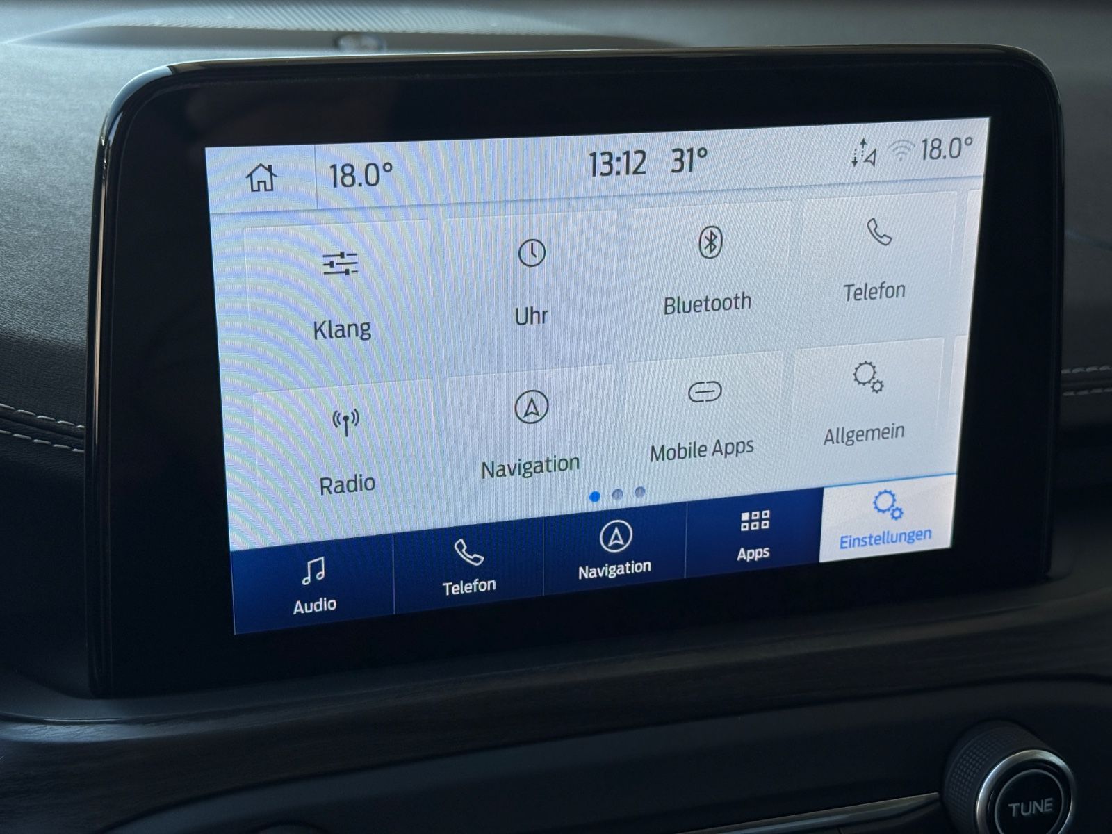 Ford Focus 2.0 Vignale - Samsaru's Car Outlet