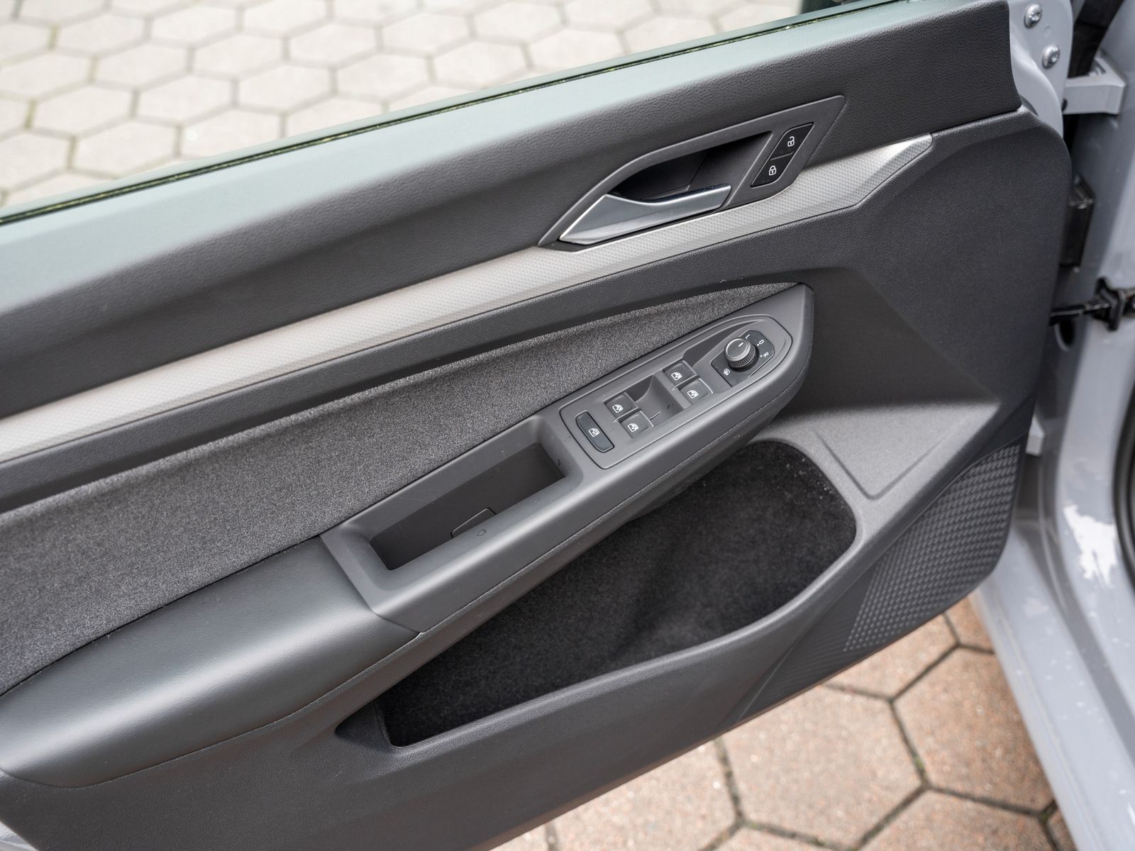 Volkswagen Golf Variant MOVE 1.0 Life - Samsaru's Car Outlet
