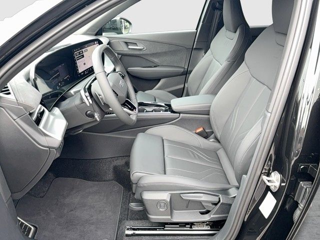 Audi Q3 SUV TDI S-tronic S line AHK+ACC+LED+NAVI+PANO