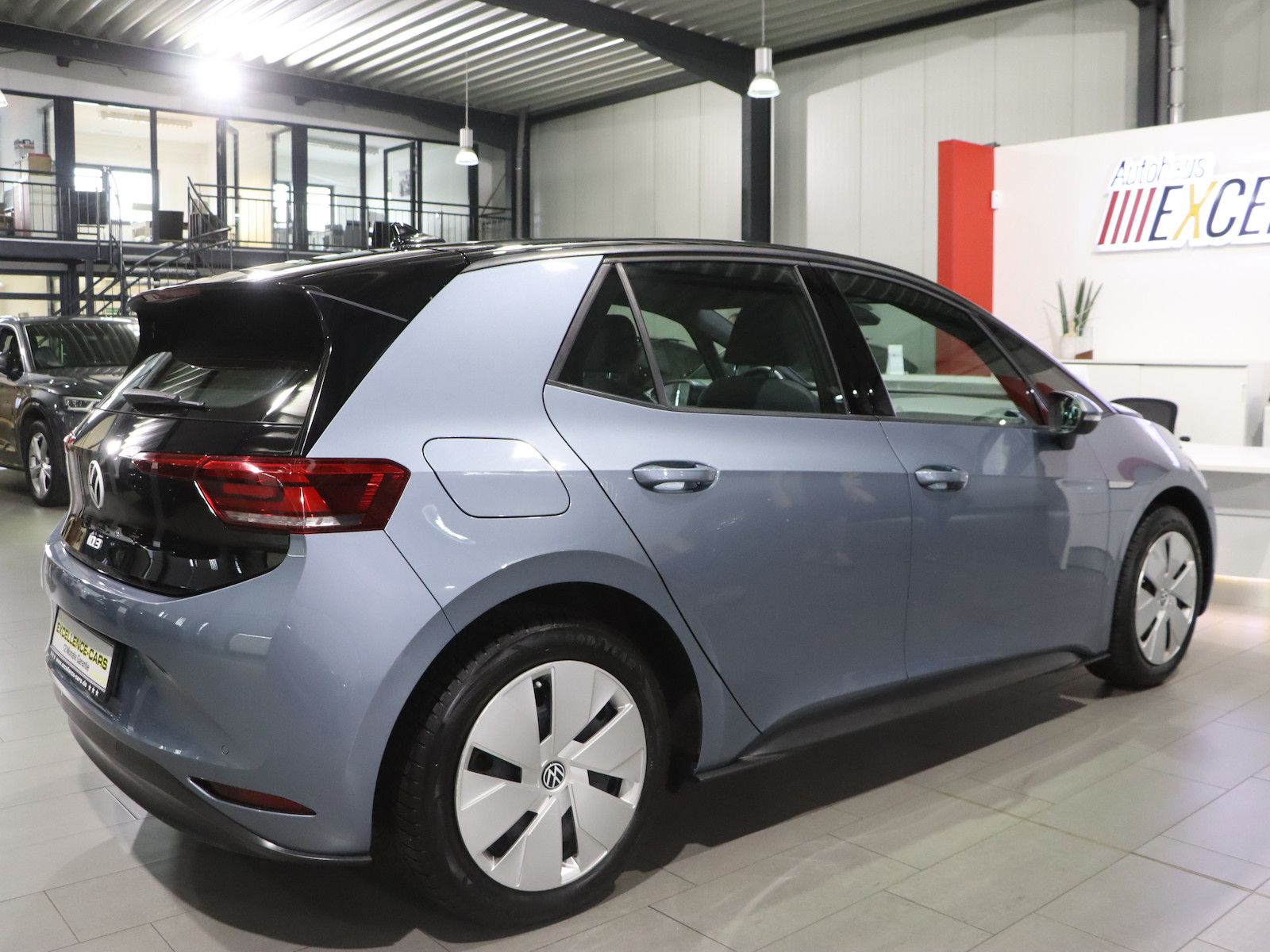 Volkswagen ID.3 PURE PERFORMANCE - Samsaru's Car Outlet