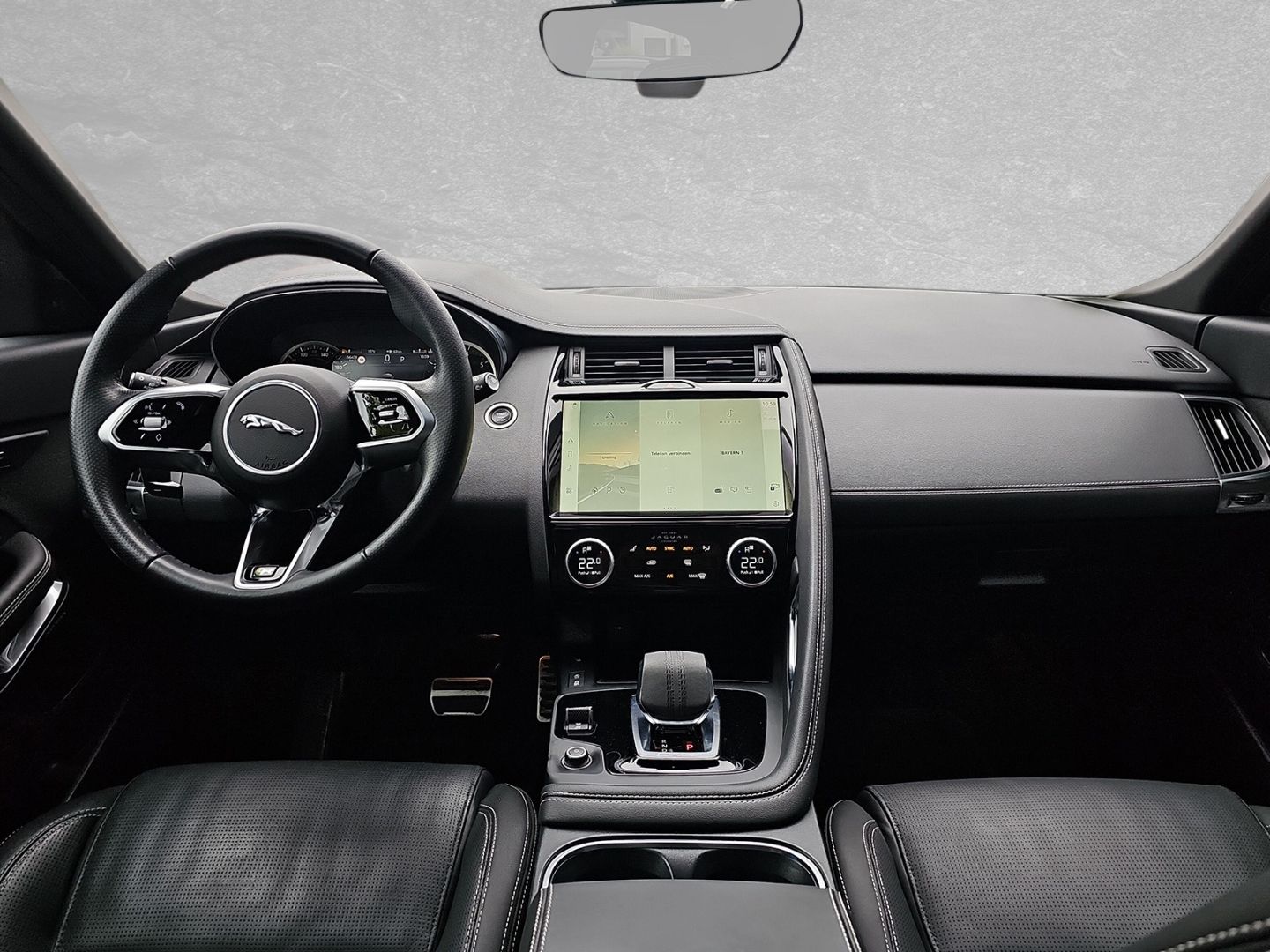 Jaguar E-Pace P200 AWD R-Dynamic HSE 20 AHK BLACK PACK