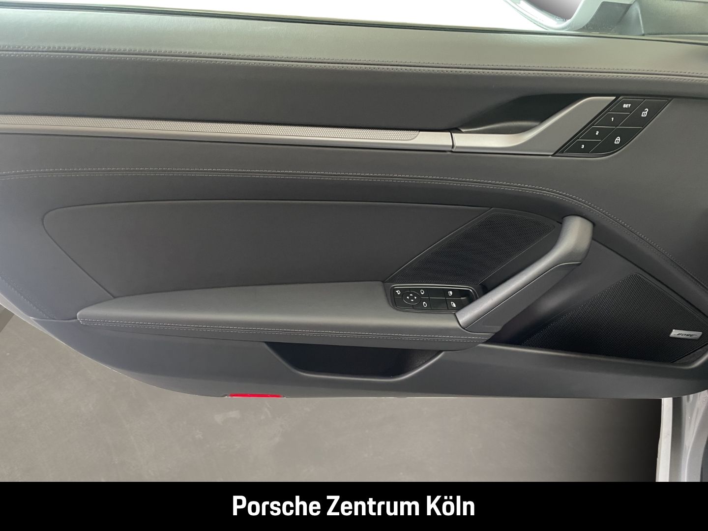 Porsche 992 911 Carrera 4S HA-Lenkung Nachtsicht BOSE
