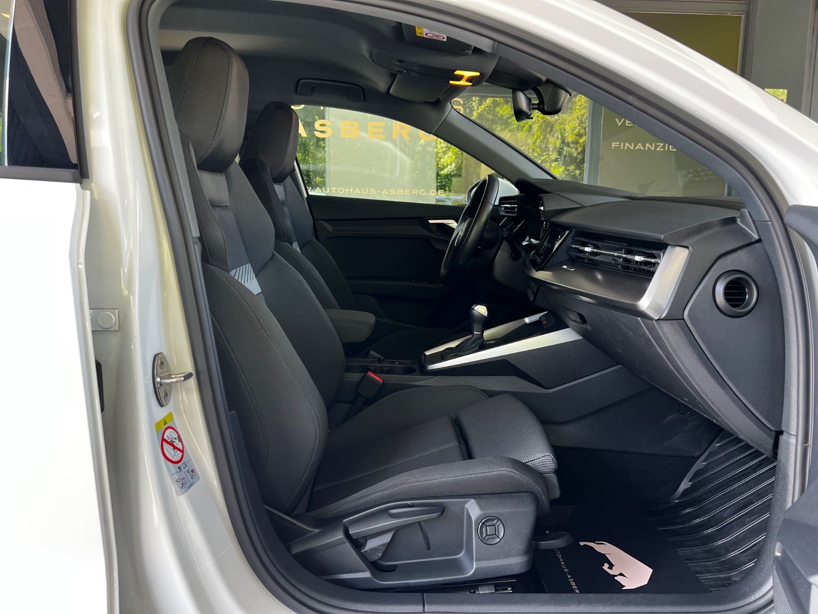 Audi A3 Sportback 35 TFSI - Samsaru's Car Outlet