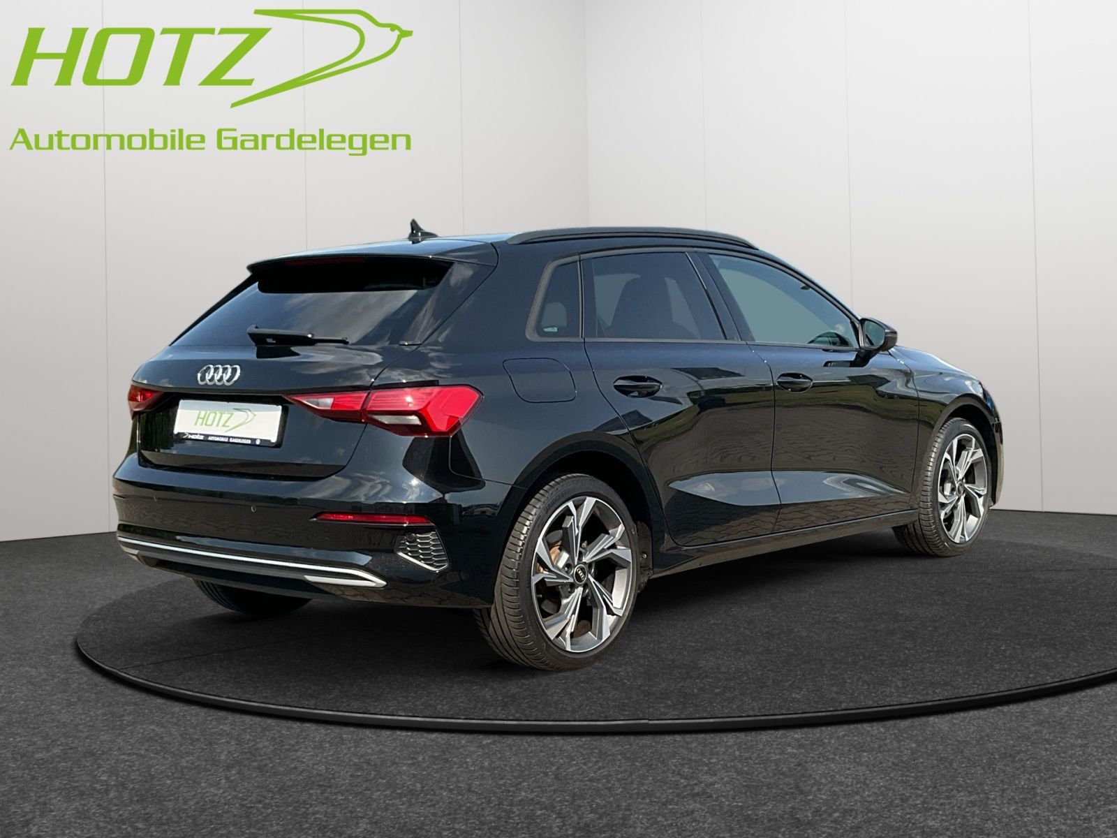 Audi A3 Sportback 35 TFSI advanced S-Line - Samsaru's Car Outlet