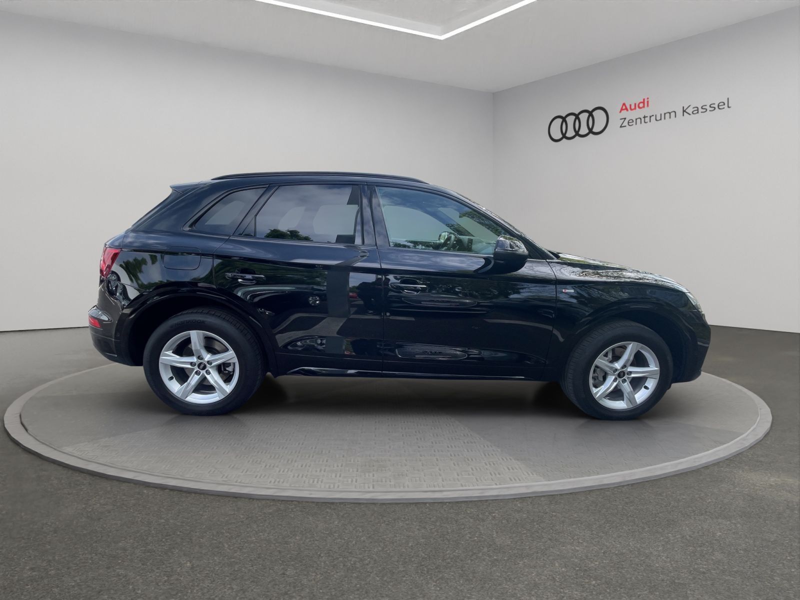 Audi Q5 40 TDI qu S line Matrix B&O Pano HuD AHK 360
