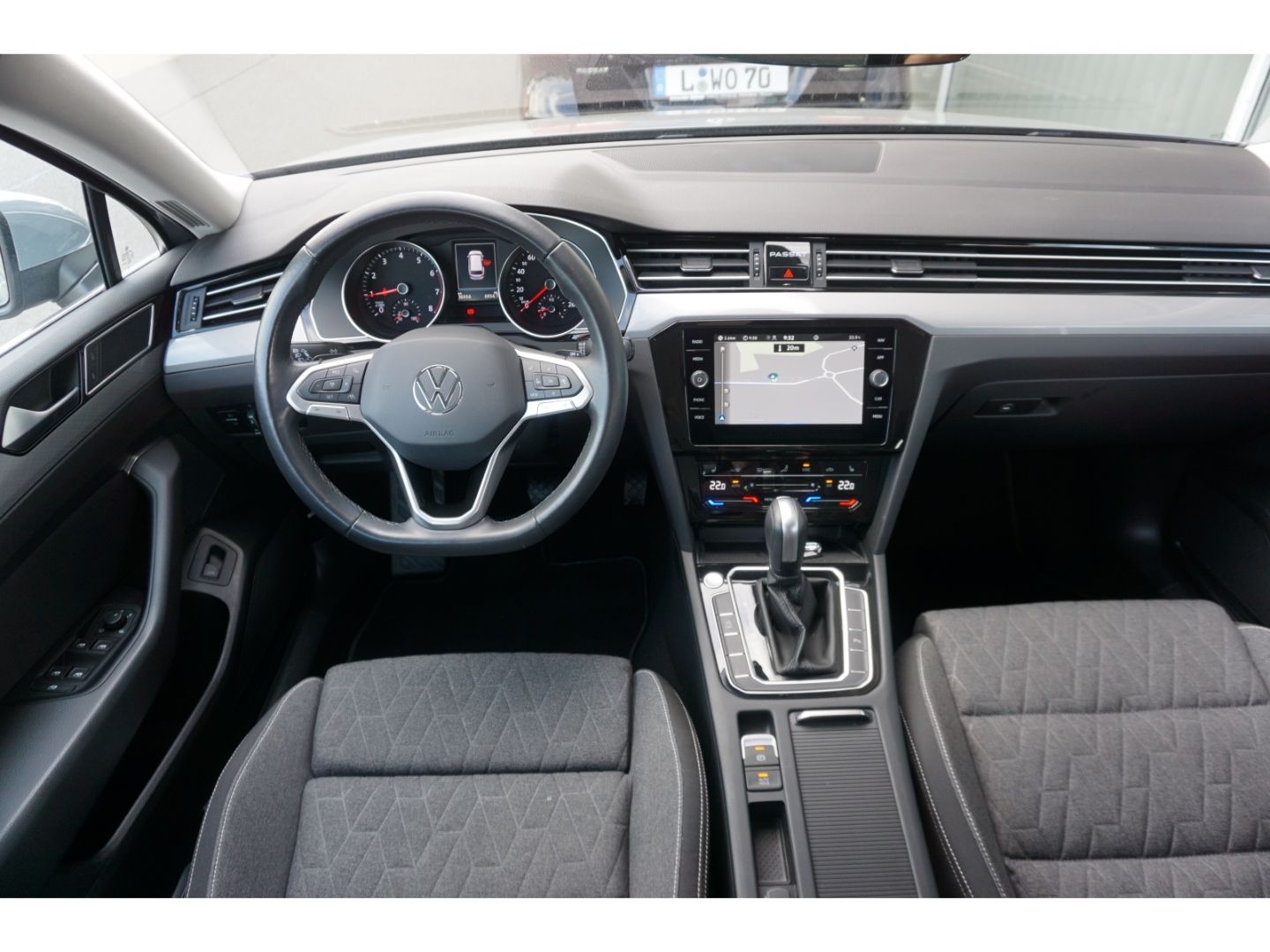 Volkswagen Passat 1.5TSI-DSG - Samsaru's Car Outlet